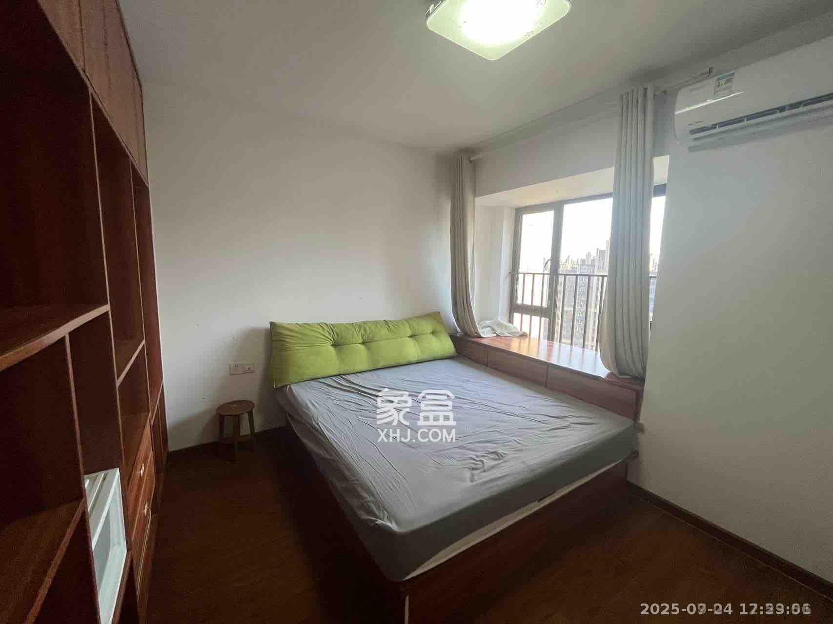 时代倾城二期  3室2厅2卫    2200.0元/月室内图