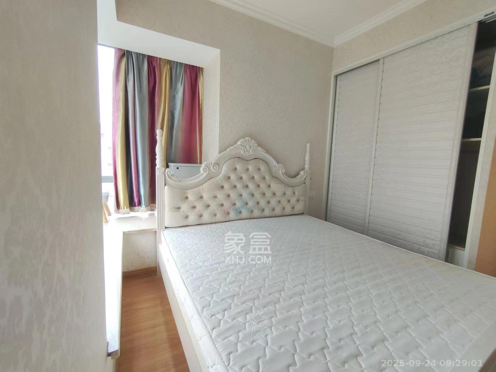 新城新世界一二三期 3室2厅2卫 3800.0元/月 新城新世界一二三期 3室2厅2卫 3800.0元/月室内图