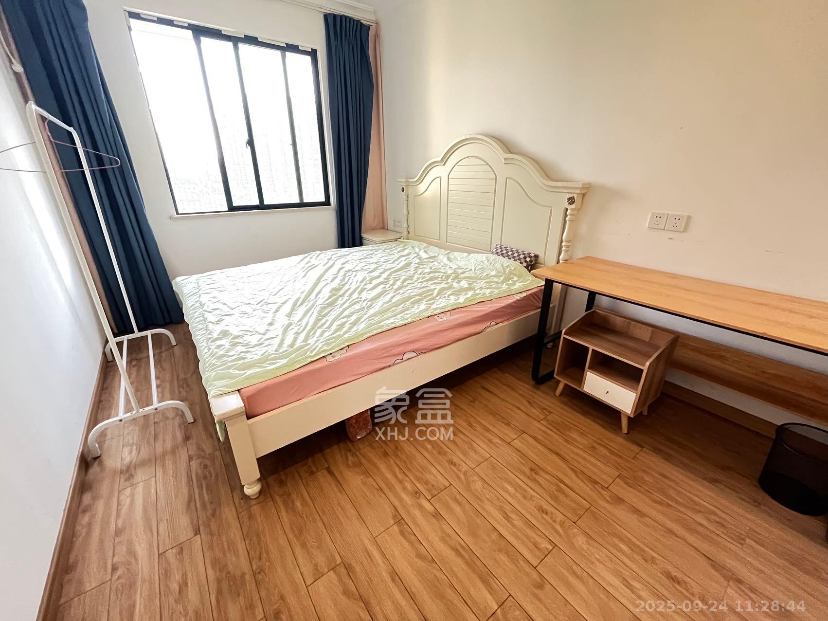 星城世家 3室2厅2卫 3800.0元/月 星城世家 3室2厅2卫 3800.0元/月室内图