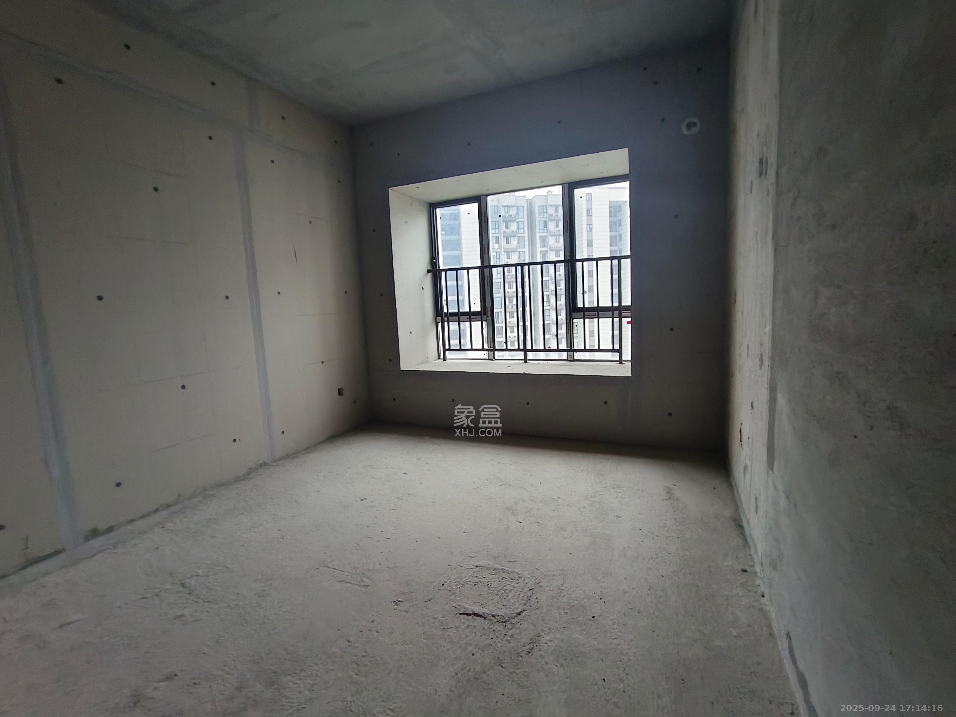 润和翰文府  4室2厅1卫    1200.0元/月室内图