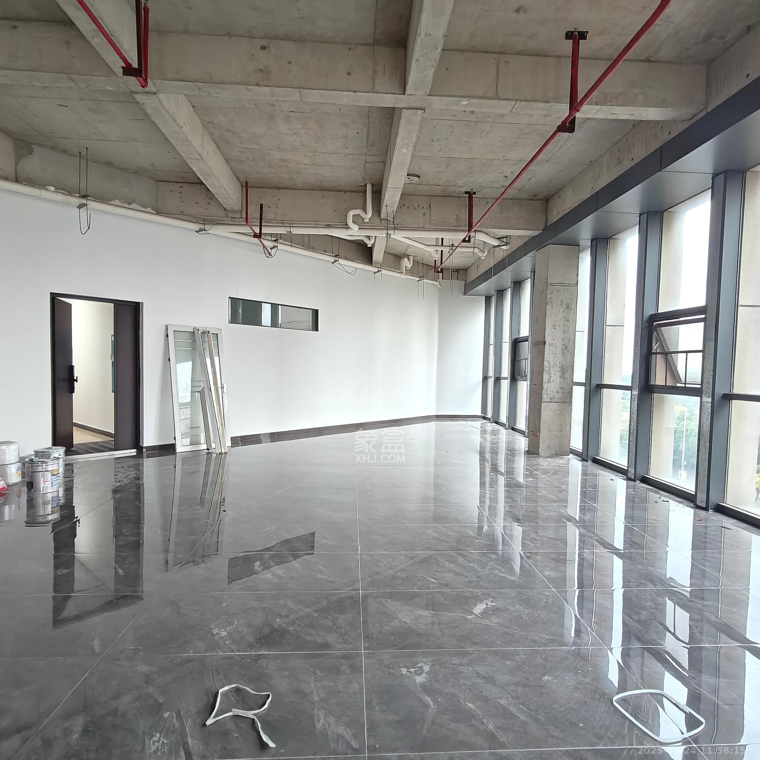 九峰远见 1室1厅1卫 15000.0元/月 九峰远见 1室1厅1卫 15000.0元/月室内图