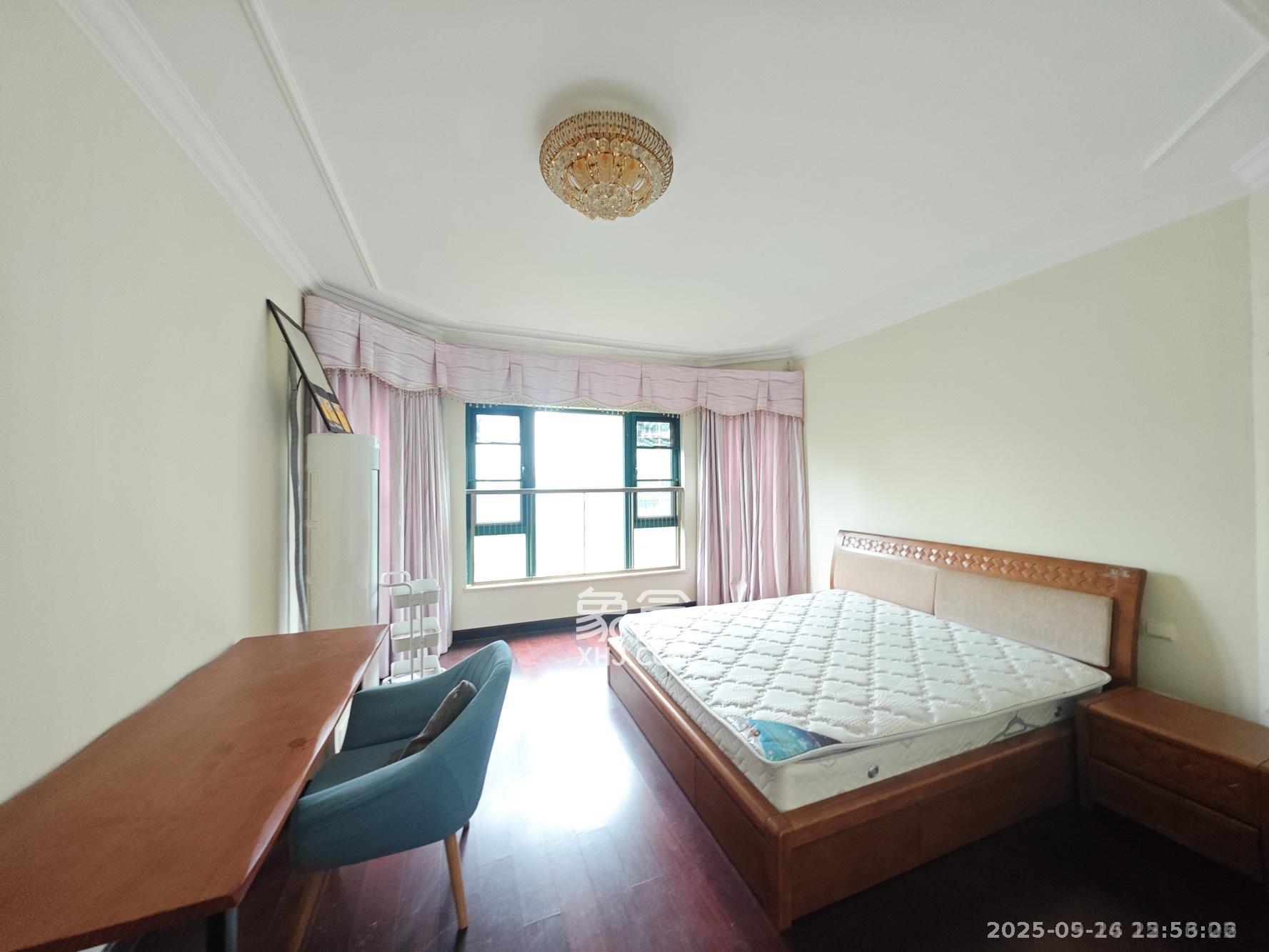 恒大城  4室2厅2卫    2800.0元/月室内图