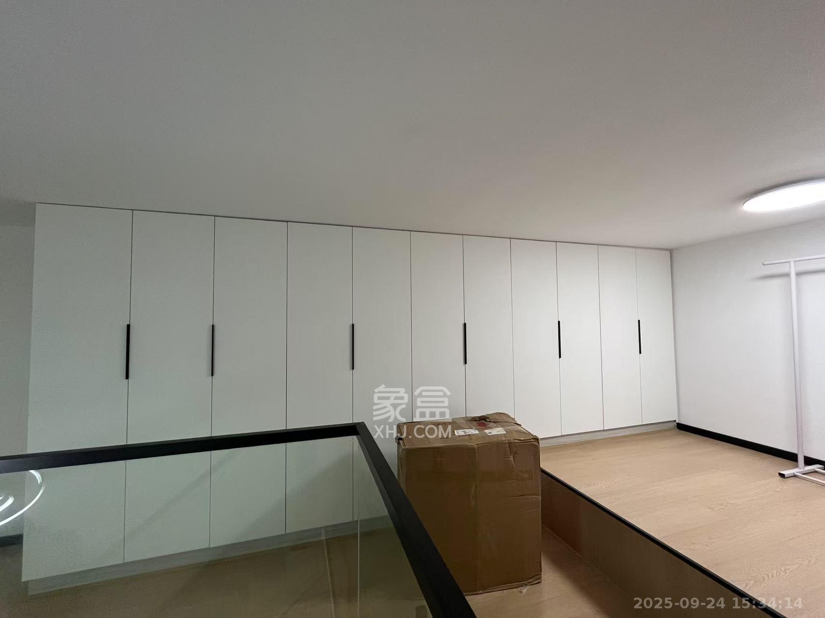 龙湖新壹城  1室0厅0卫    2000.0元/月 龙湖新壹城  1室0厅0卫    2000.0元/月室内图