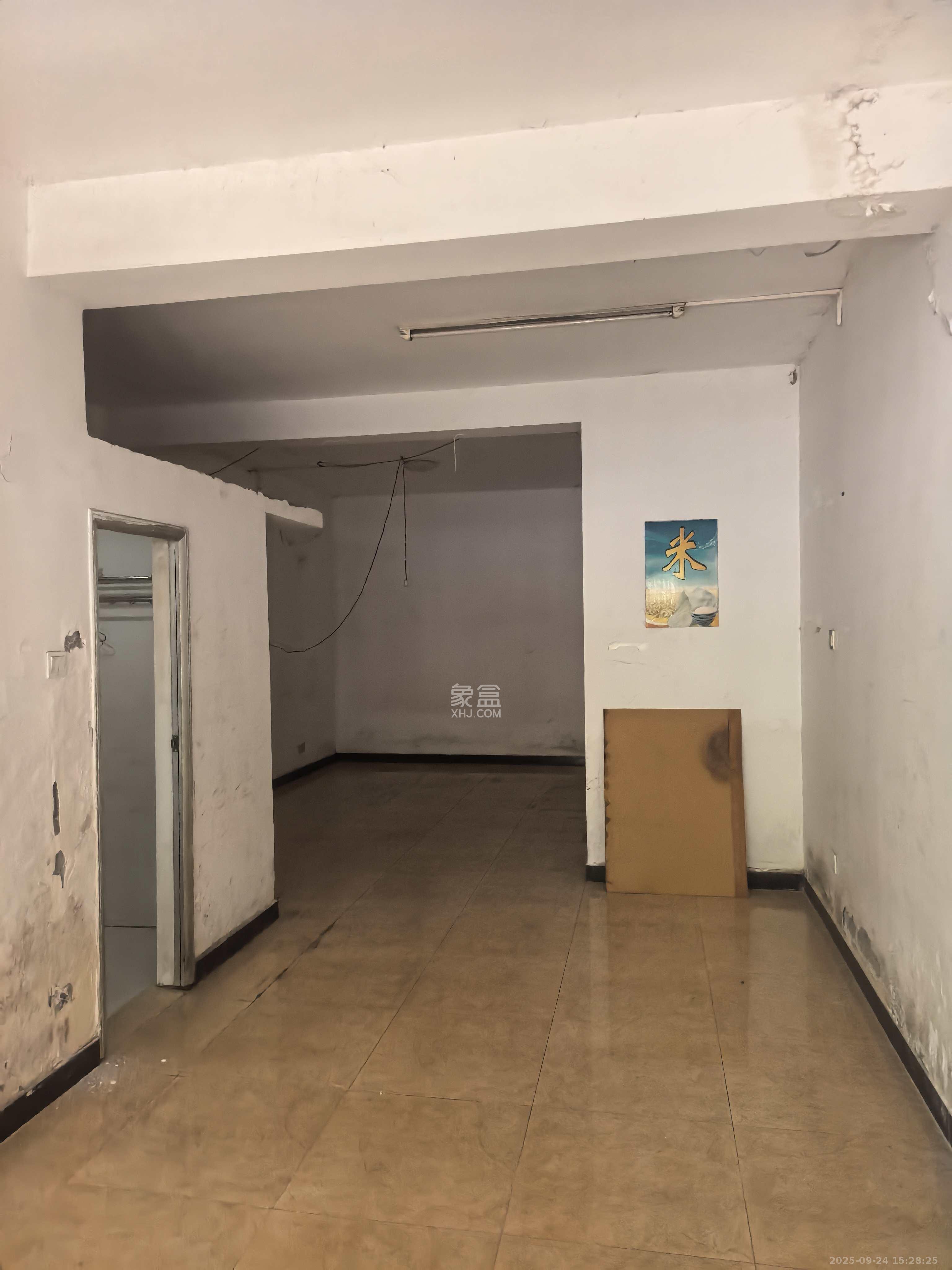 鄱阳小区   36.83㎡      1600.0元/月室内图