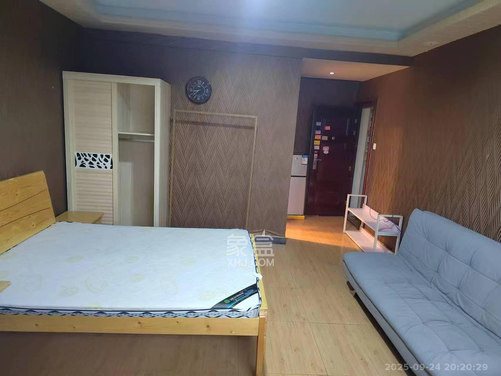 润泽园 1室1厅1卫 1150.0元/月 润泽园 1室1厅1卫 1150.0元/月室内图