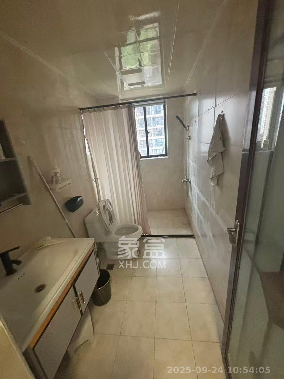 湘腾琴岛  3室2厅1卫    2500.0元/月室内图