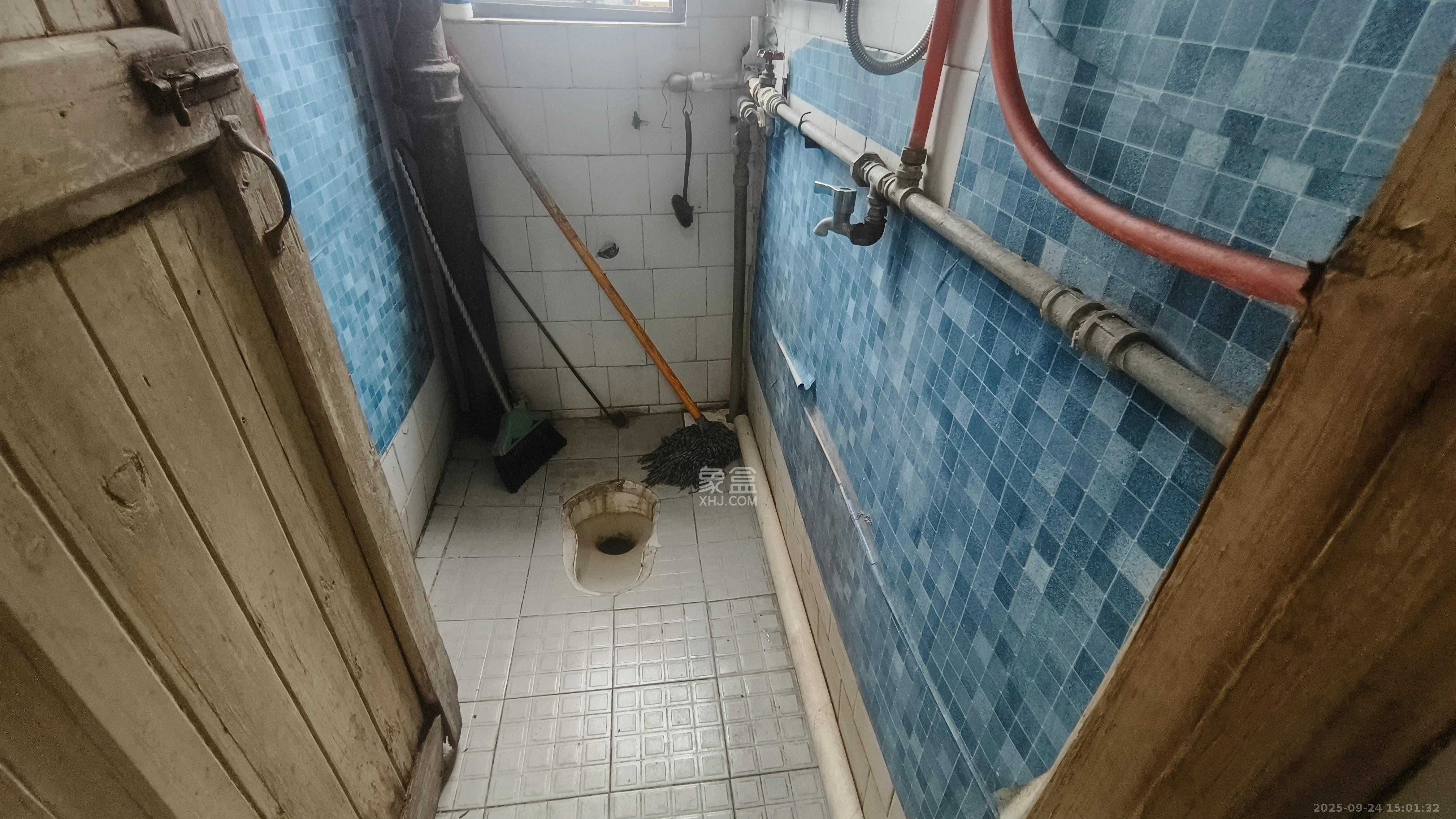 红石咀社区（湖南省第六工程公司宿舍）  1室1厅1卫    1000.0元/月室内图