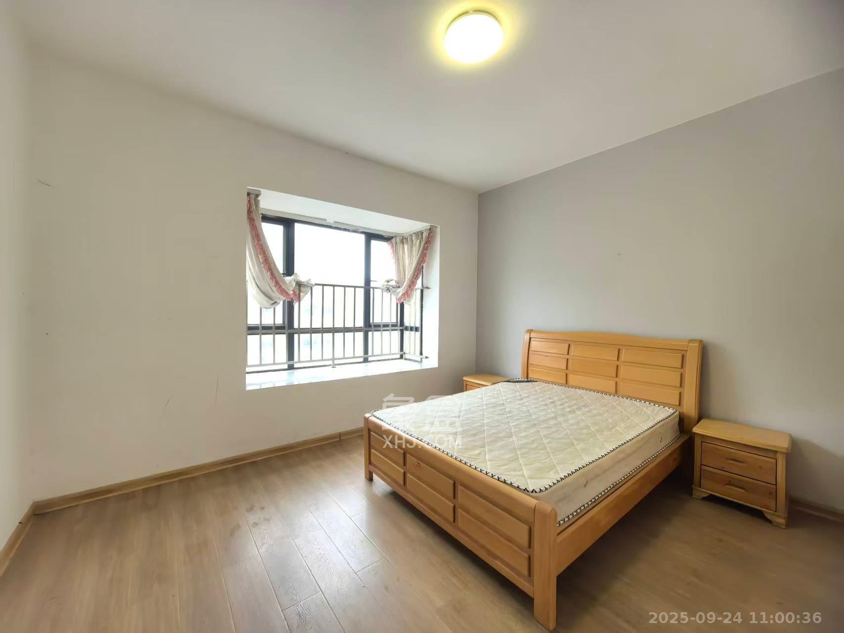 岳银欣苑 3室2厅2卫 2300.0元/月 岳银欣苑 3室2厅2卫 2300.0元/月室内图