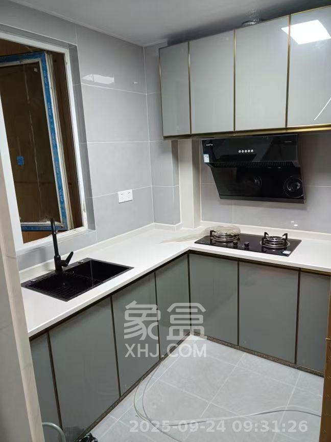 克拉美丽山庄(晟领国际)  3室1厅1卫    2500.0元/月 克拉美丽山庄(晟领国际)  3室1厅1卫    2500.0元/月