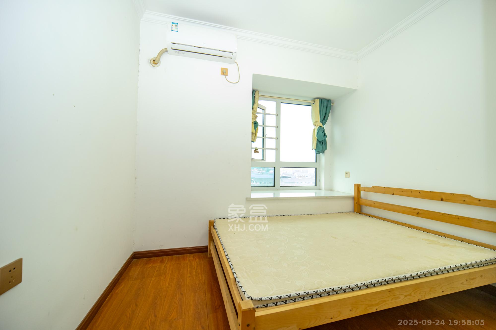 金科时代中心 3室2厅2卫 84.99万 金科时代中心 3室2厅2卫 84.99万卧室