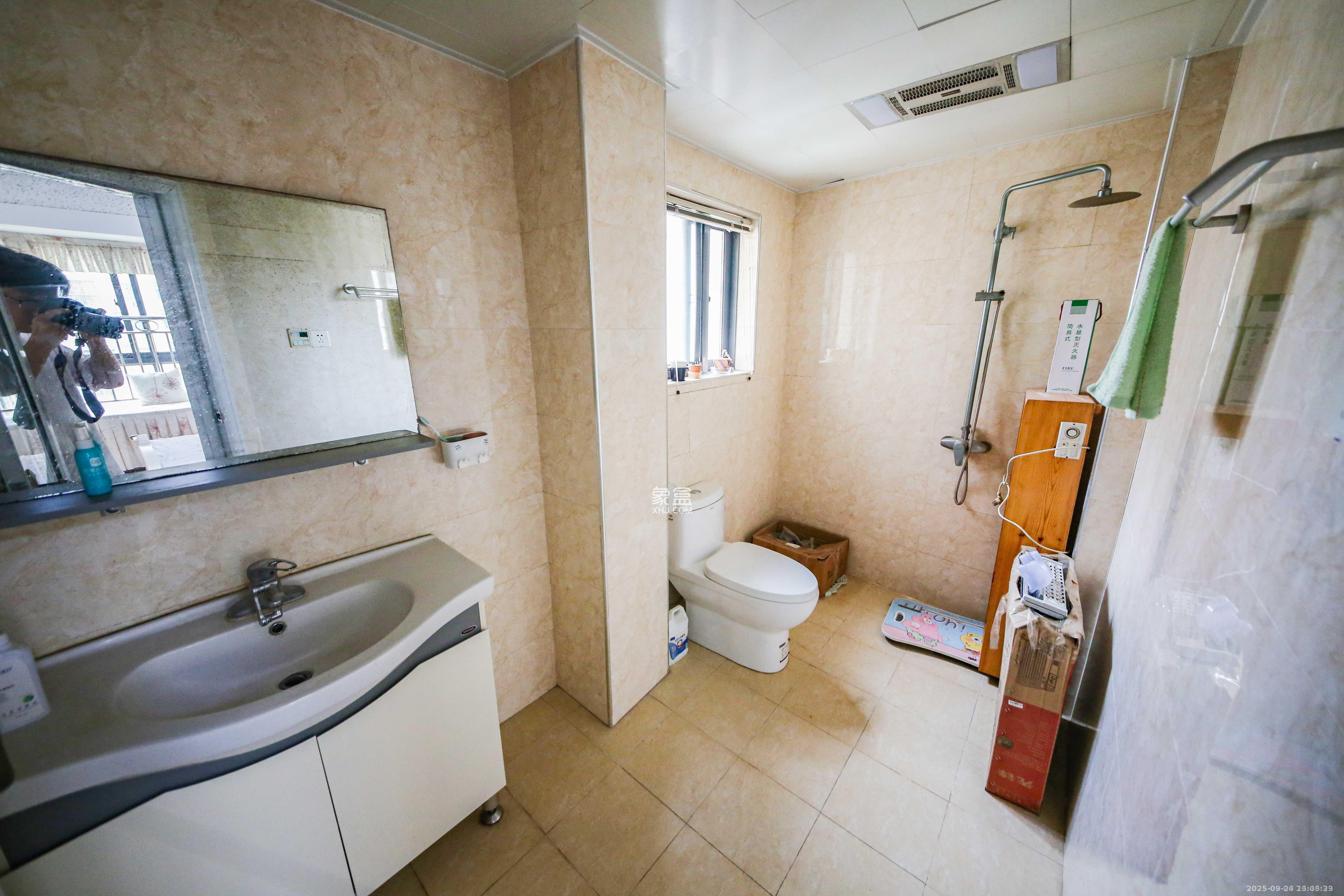 童话里 4室2厅2卫 2200.0元/月 童话里 4室2厅2卫 2200.0元/月室内图