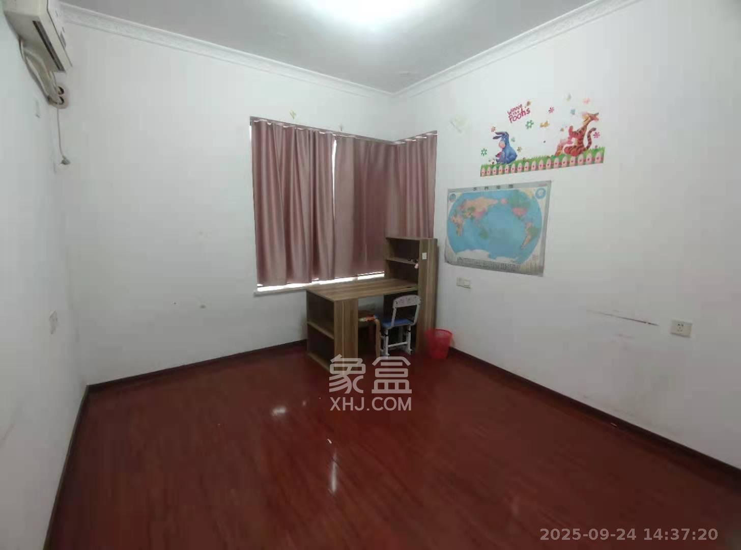 尚东紫郡 3室2厅2卫 2500.0元/月 尚东紫郡 3室2厅2卫 2500.0元/月室内图