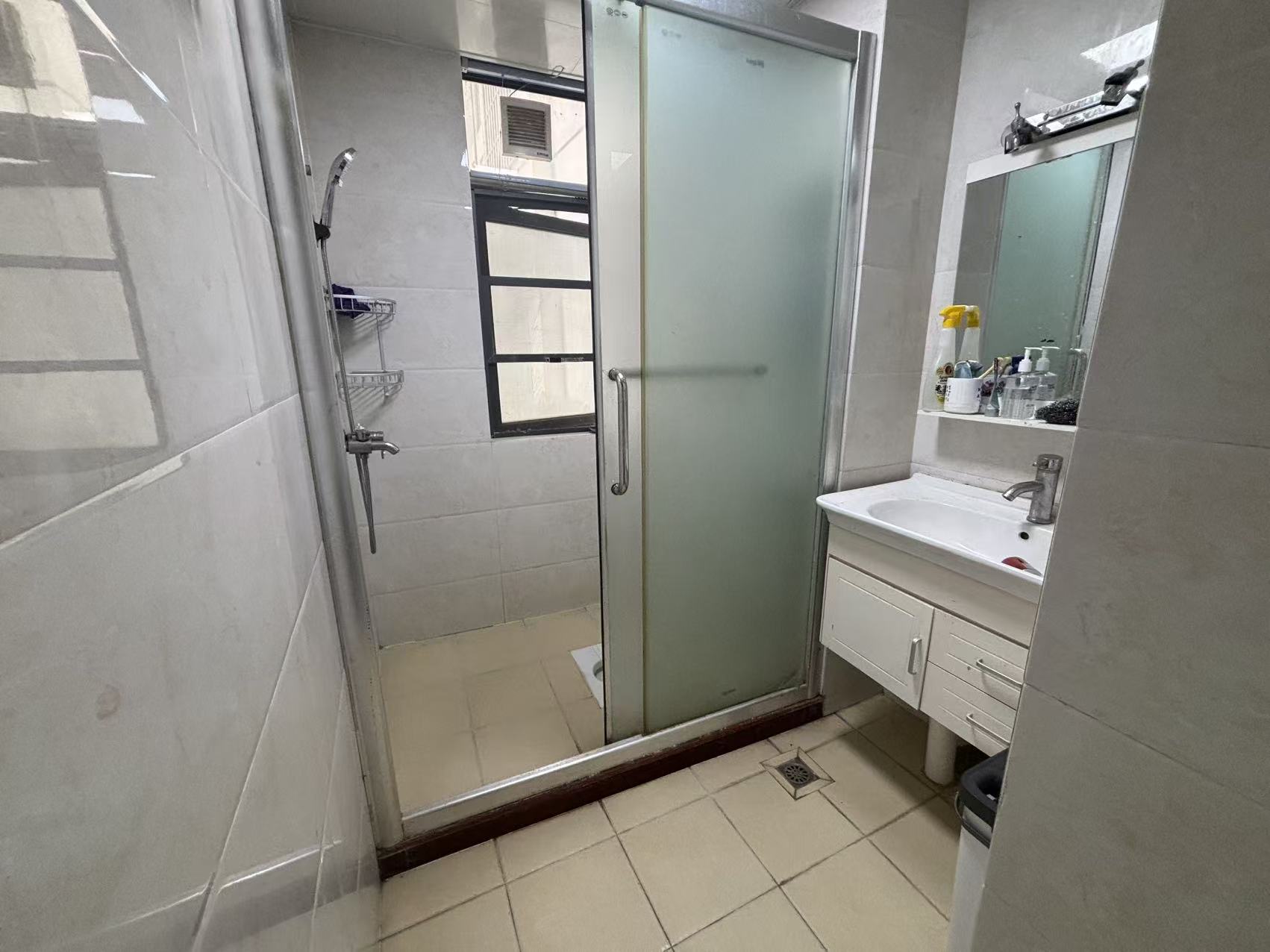 伊泰天骄一期 3室2厅1卫 2800.0元/月 伊泰天骄一期 3室2厅1卫 2800.0元/月室内图