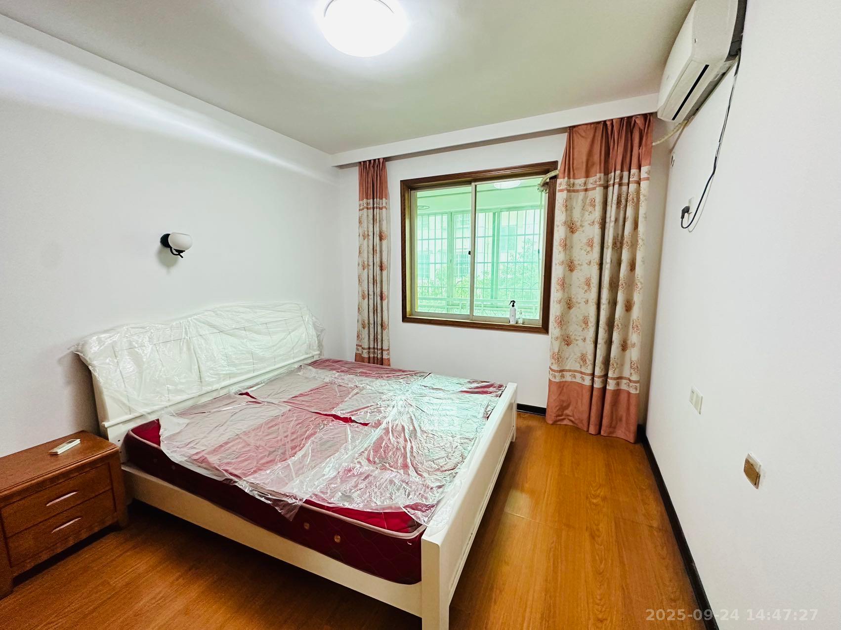 中南汽车世界 3室2厅1卫 1200.0元/月 中南汽车世界 3室2厅1卫 1200.0元/月室内图