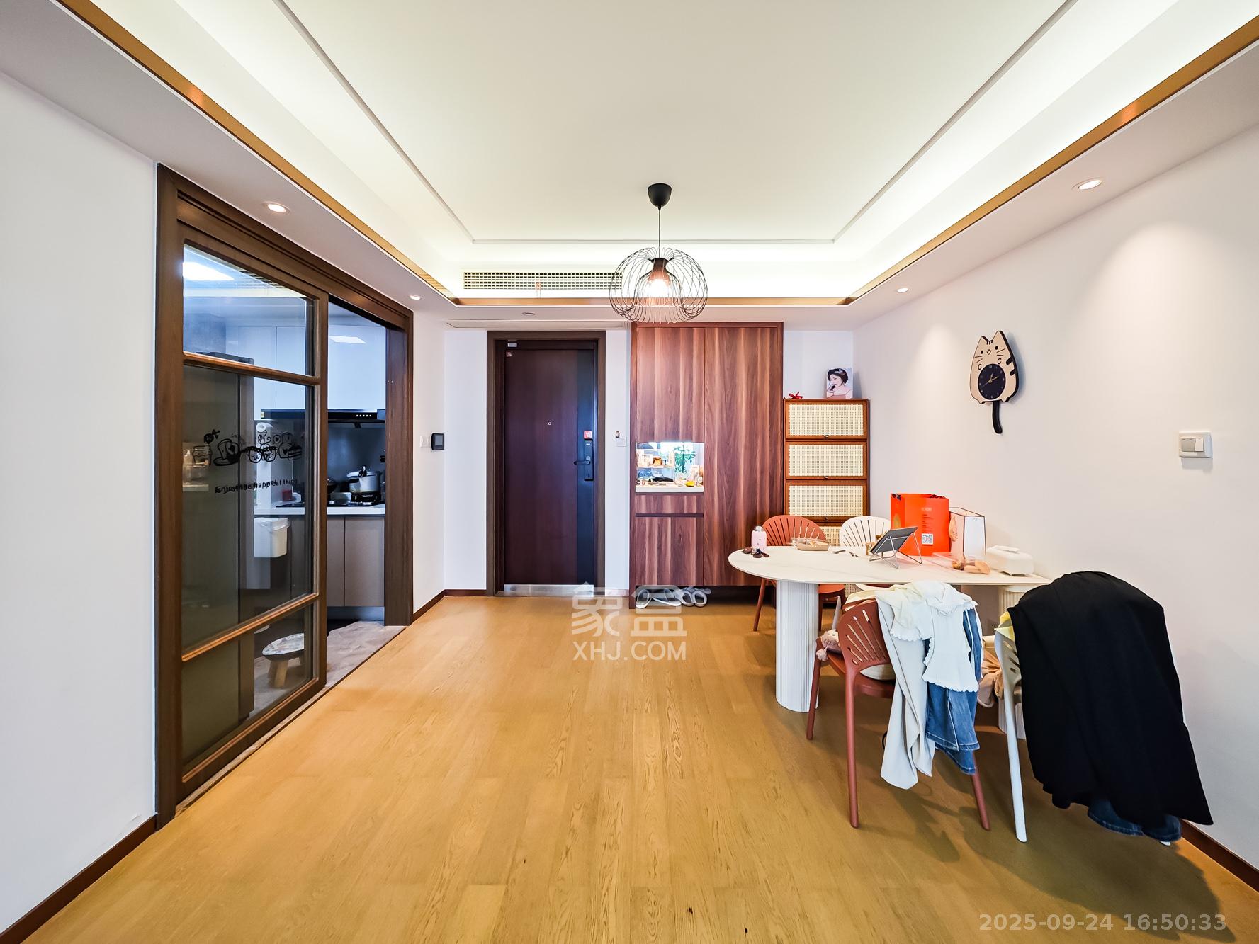 长沙万境潇湘 3室2厅2卫 116.8万 长沙万境潇湘 3室2厅2卫 116.8万客厅