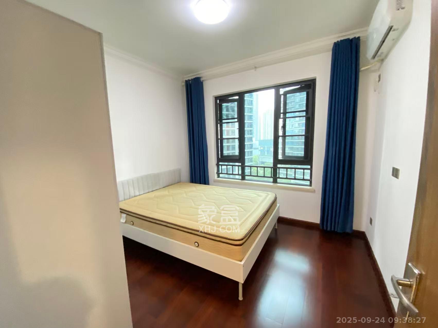 中海阅江府  4室1厅2卫    5300.0元/月室内图