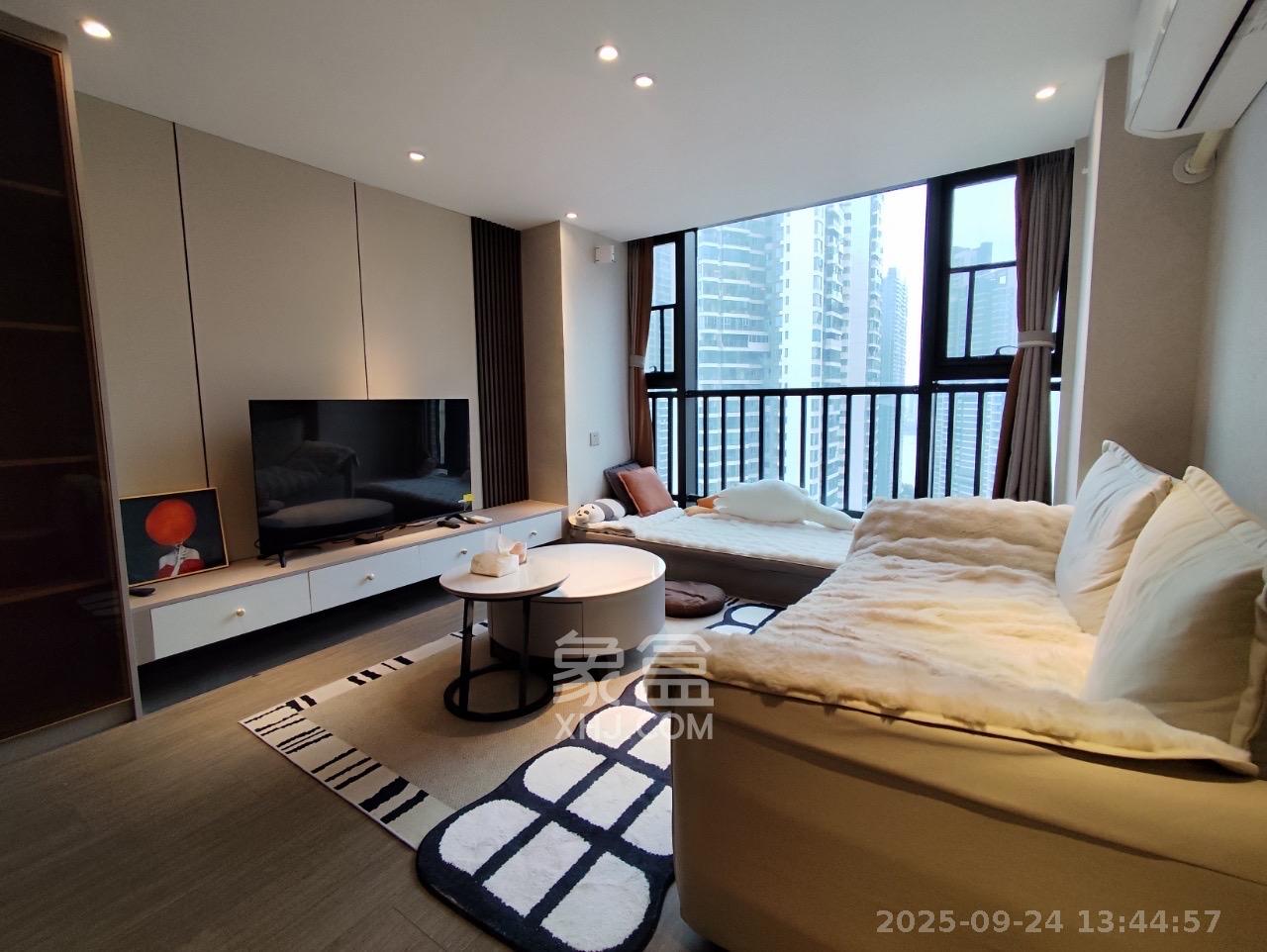 中一鲲出(鲲鹏府) 2室1厅1卫 2700.0元/月 中一鲲出(鲲鹏府) 2室1厅1卫 2700.0元/月室内图