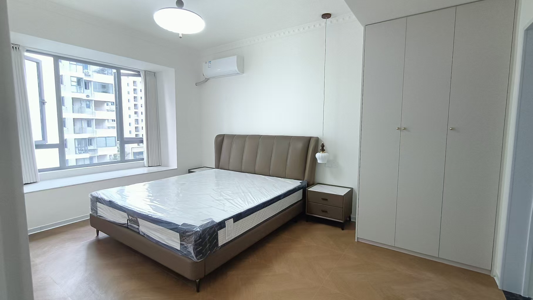 机器人欢乐城 3室2厅2卫 2500.0元/月 机器人欢乐城 3室2厅2卫 2500.0元/月室内图