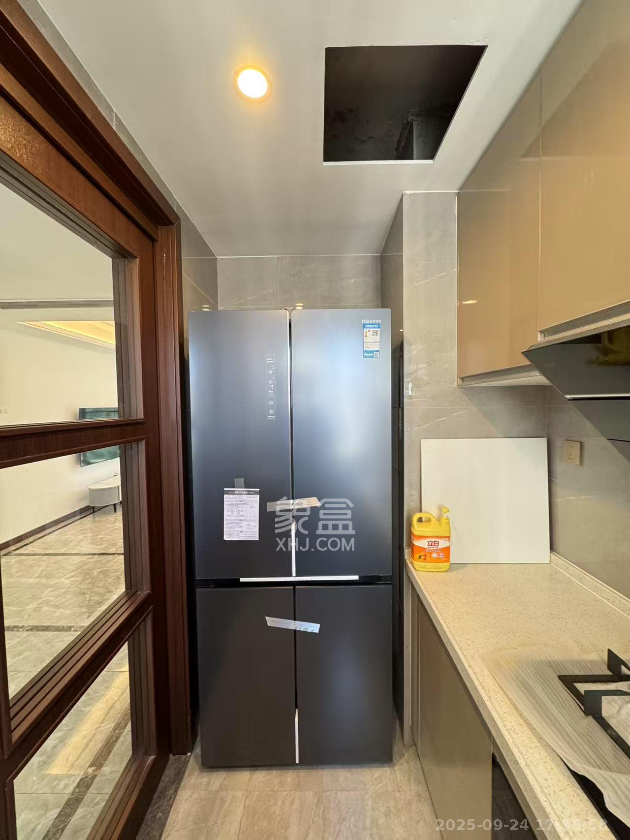 绿地长沙城际空间站(柏仕佳苑) 4室2厅2卫 3800.0元/月 绿地长沙城际空间站(柏仕佳苑) 4室2厅2卫 3800.0元/月室内图