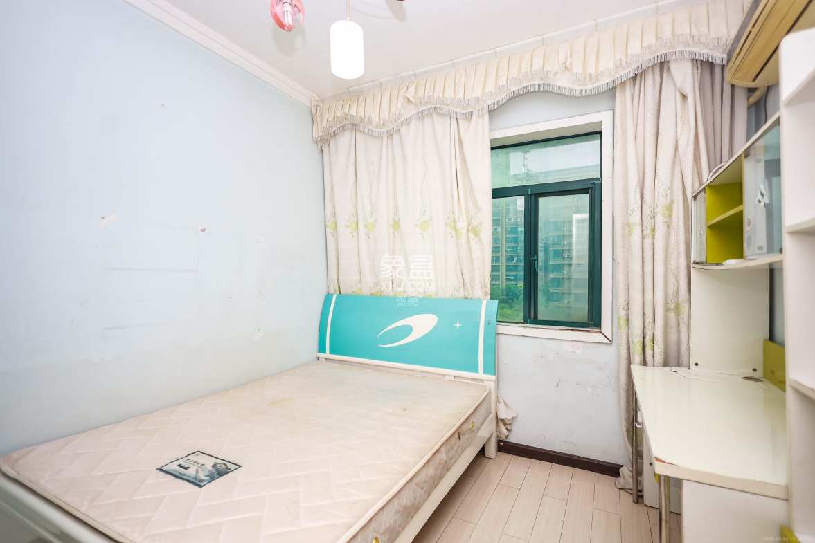 咸嘉新村嘉和苑 3室2厅1卫 118.0万 咸嘉新村嘉和苑 3室2厅1卫 118.0万卧室