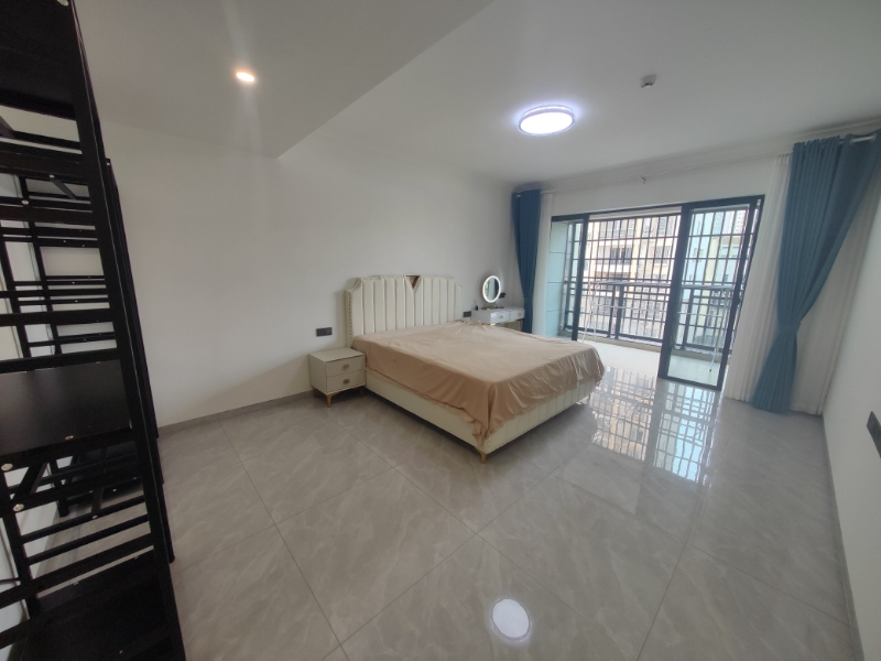 和谐家园(锦和广场) 3室2厅2卫 4300.0元/月 和谐家园(锦和广场) 3室2厅2卫 4300.0元/月室内图