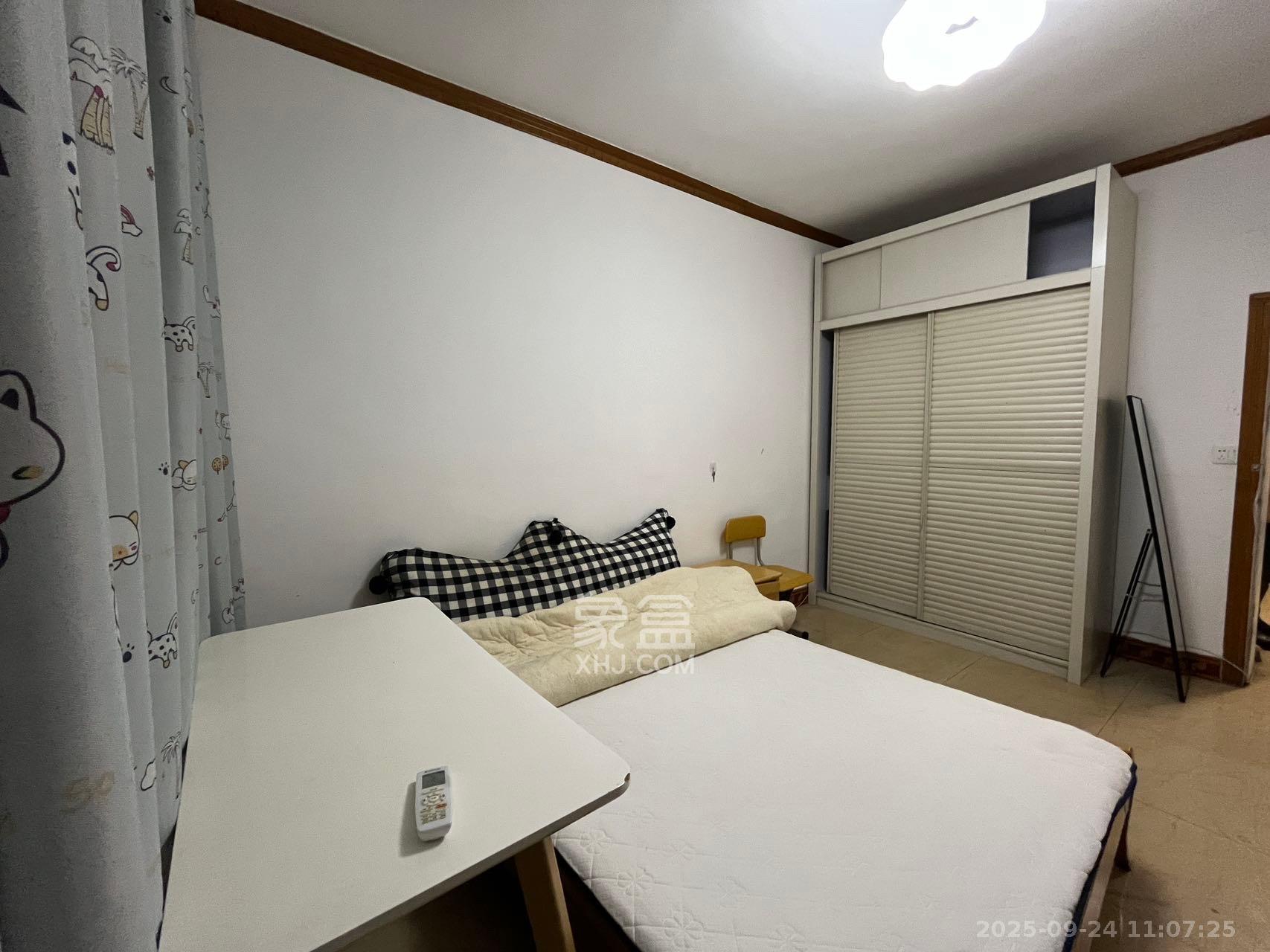 陈家湖小区 2室2厅1卫 1800.0元/月 陈家湖小区 2室2厅1卫 1800.0元/月室内图