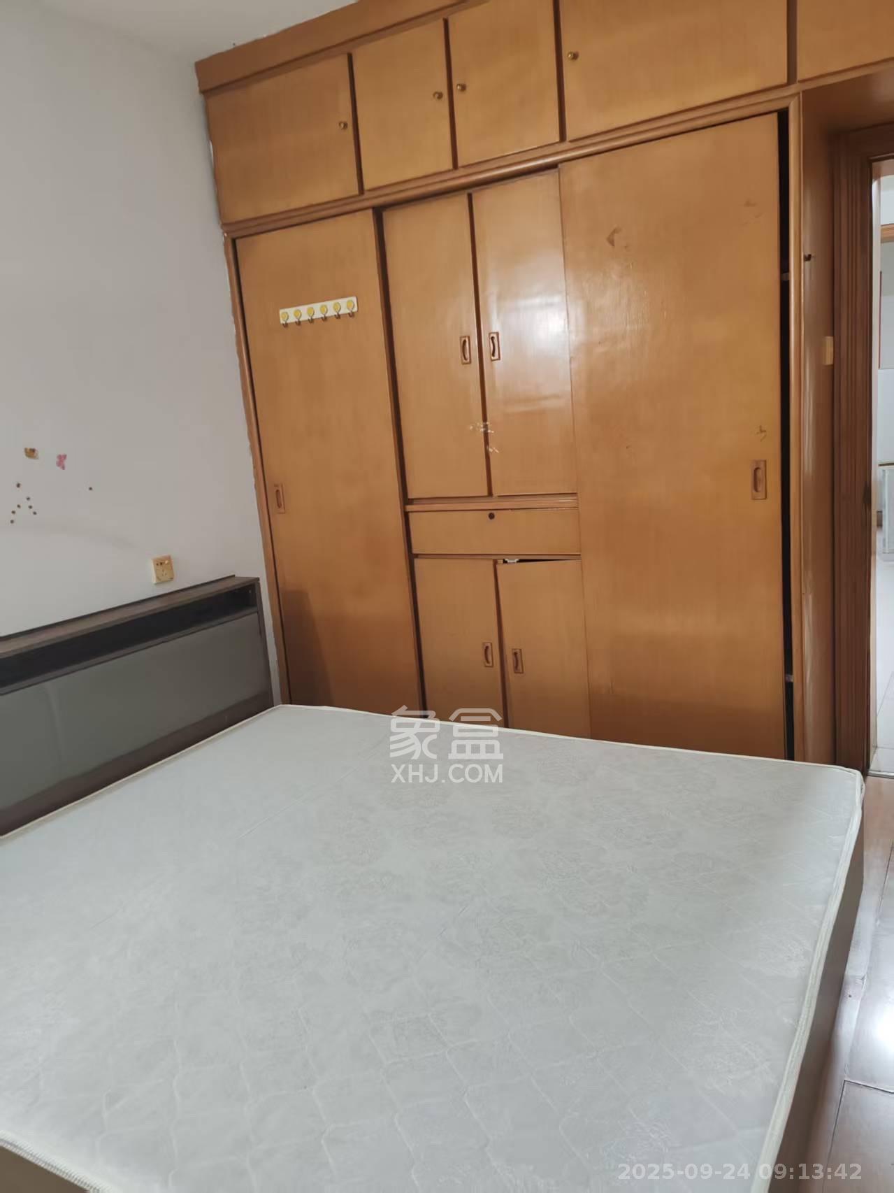 金帆小区 2室2厅1卫 1200.0元/月 金帆小区 2室2厅1卫 1200.0元/月室内图