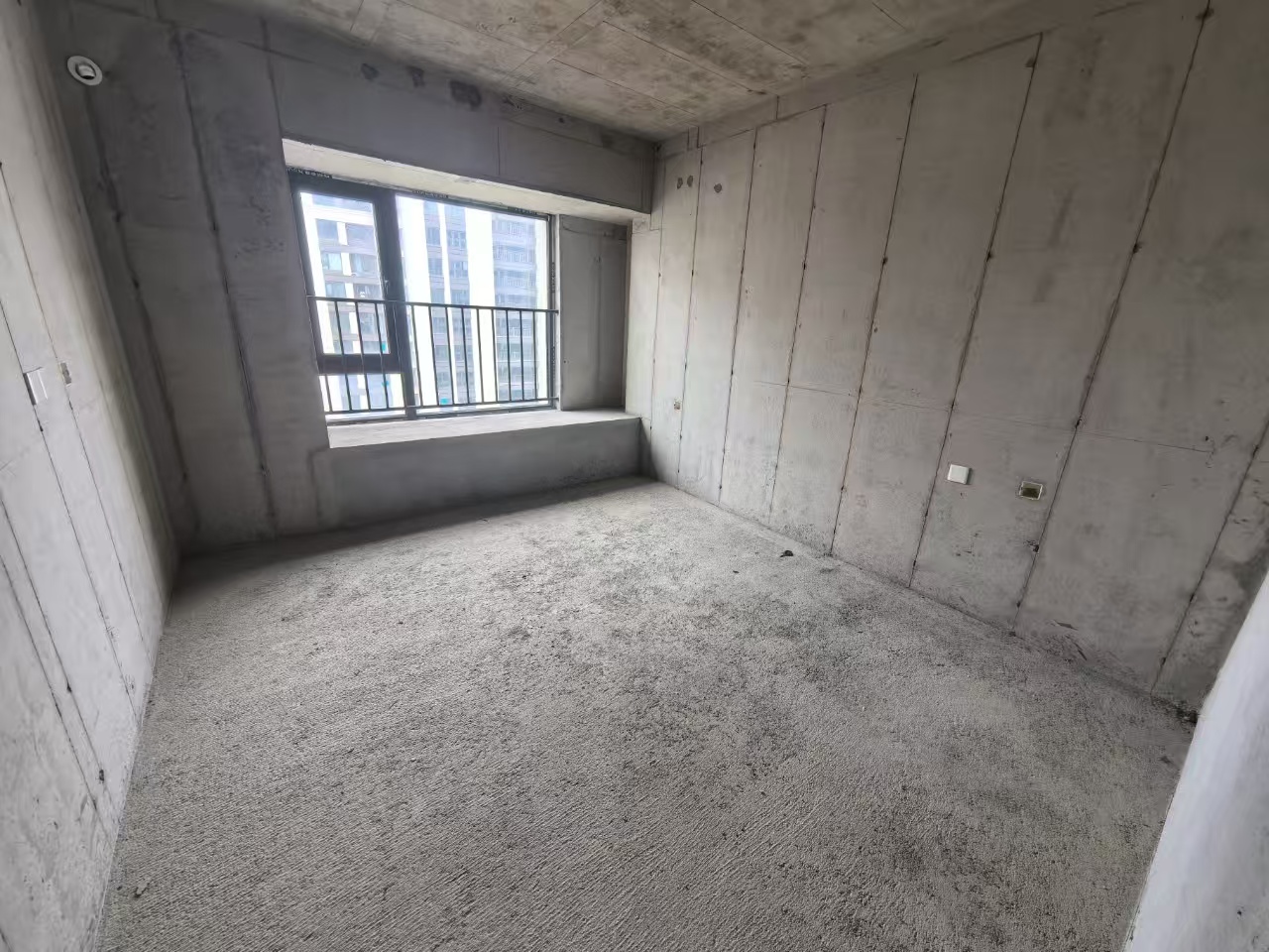荣盛中央御府  4室2厅2卫    68.8万室内图