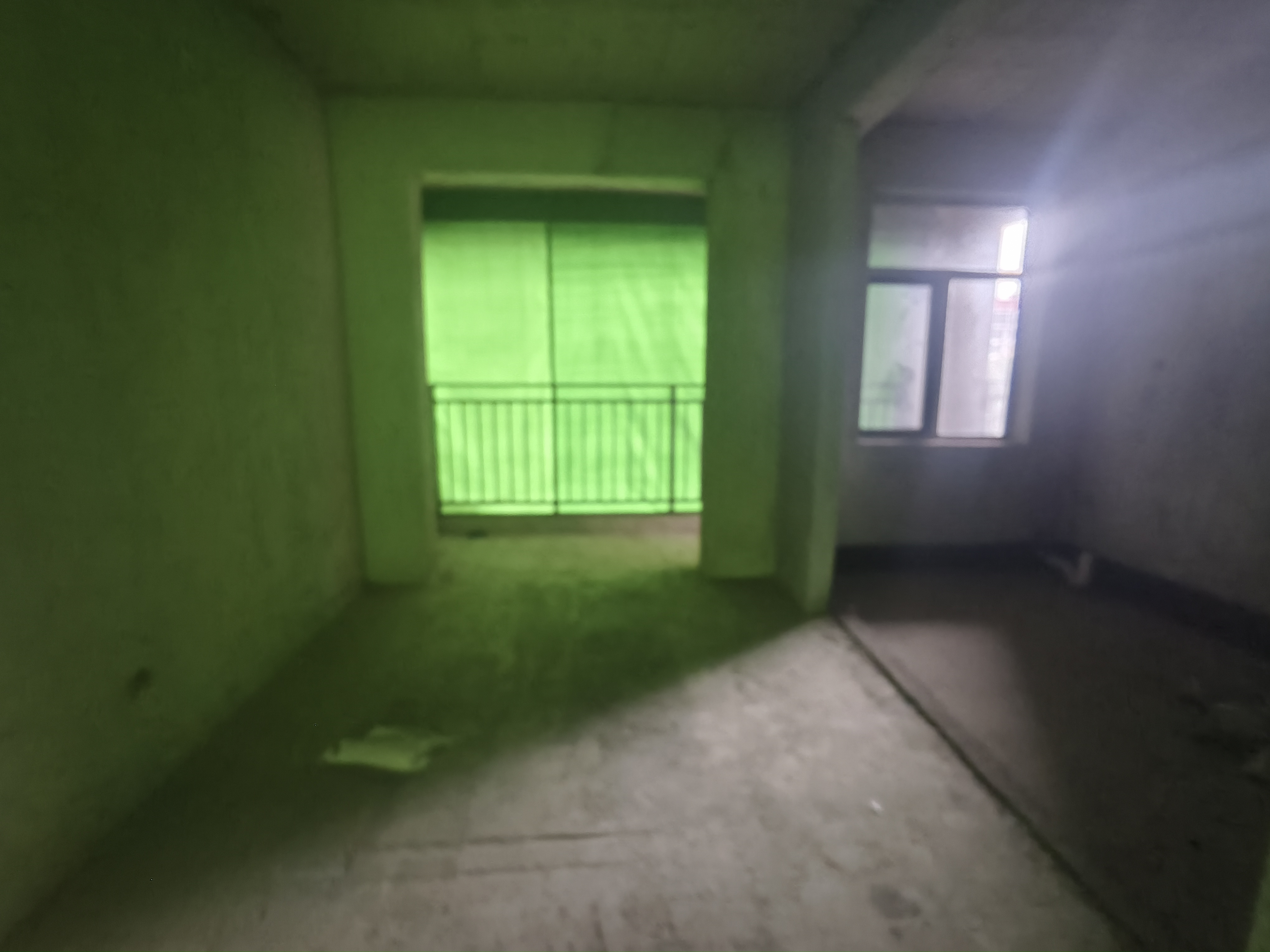 翔宇尚书苑 4室2厅2卫 76.8万 翔宇尚书苑 4室2厅2卫 76.8万客厅