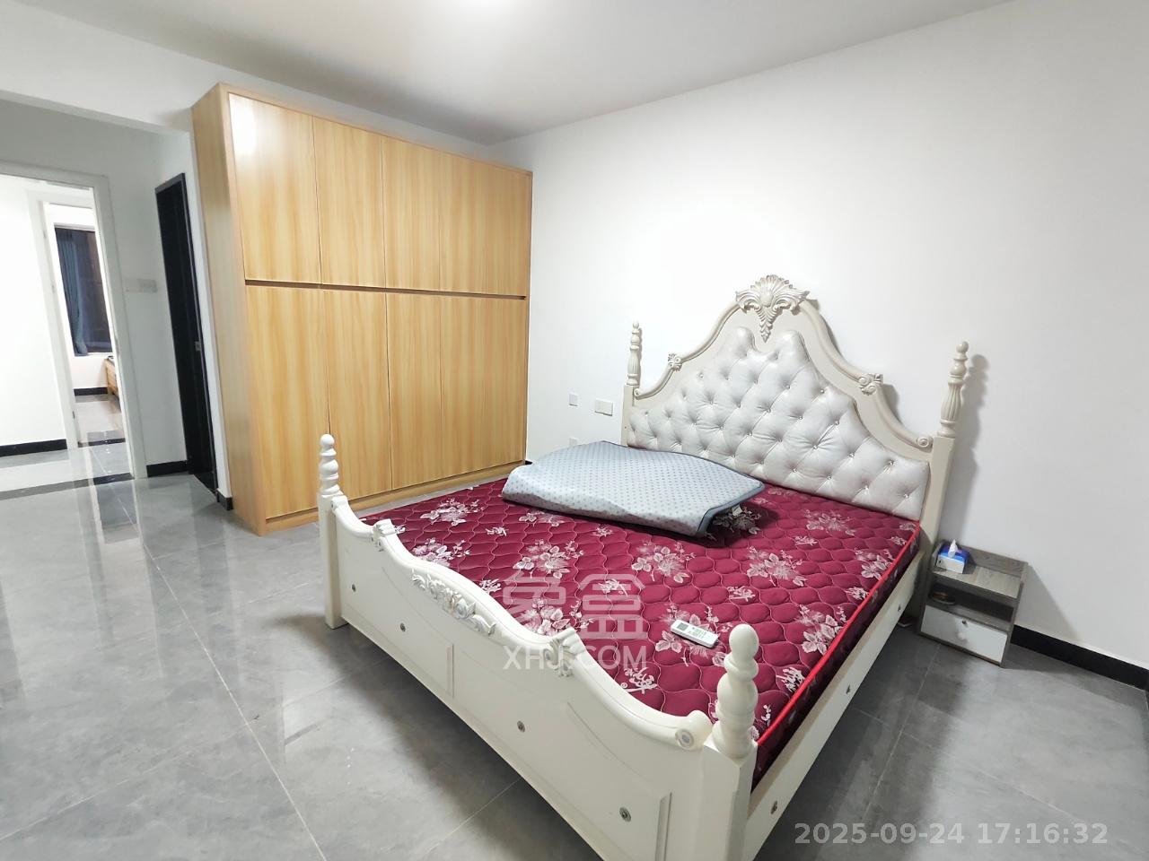 国欣向荣府 4室2厅2卫 4000.0元/月 国欣向荣府 4室2厅2卫 4000.0元/月室内图