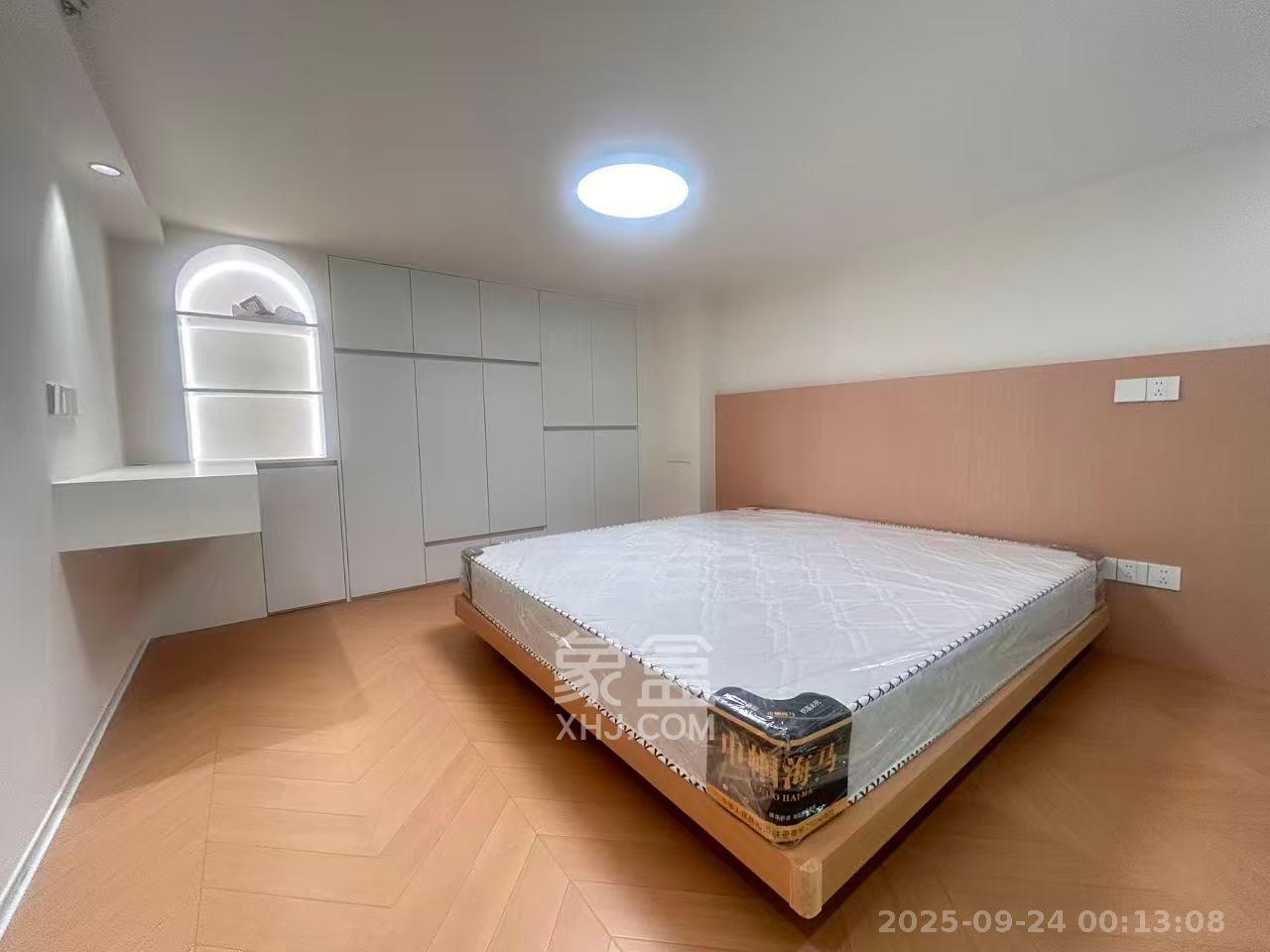 复地滨江金融中心  1室1厅1卫    2400.0元/月室内图