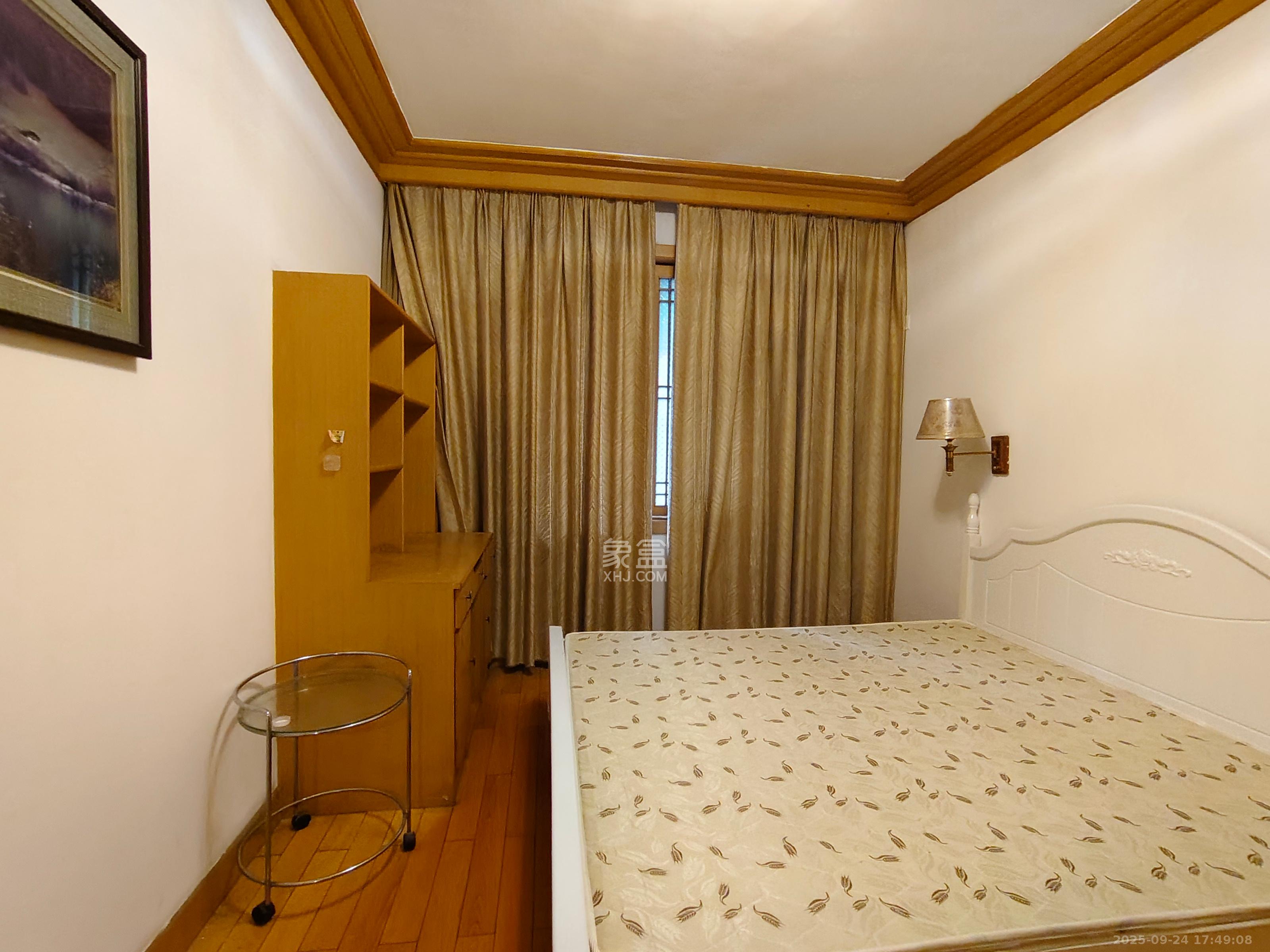 电信花园 3室2厅2卫 2200.0元/月 电信花园 3室2厅2卫 2200.0元/月室内图