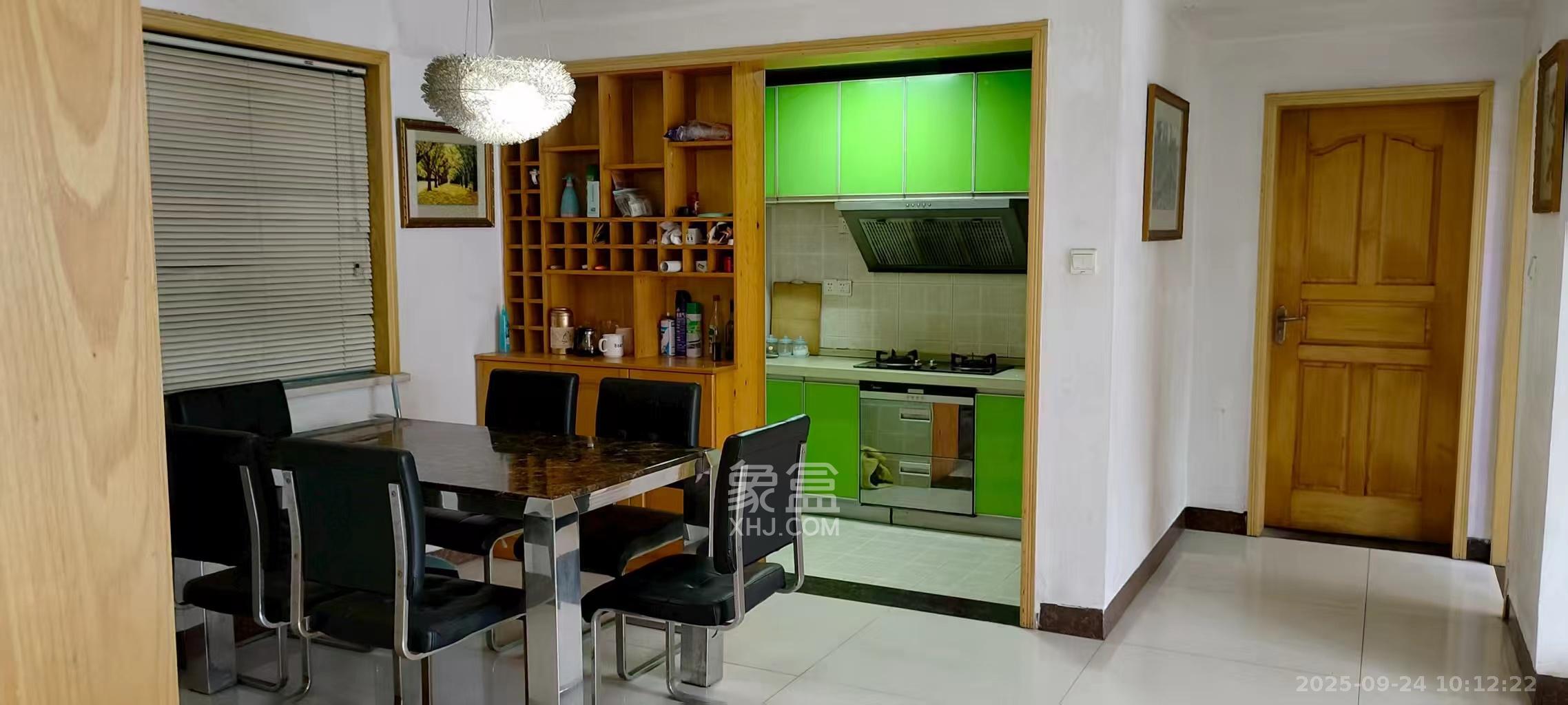 蝴蝶谷 3室2厅1卫 1600.0元/月 蝴蝶谷 3室2厅1卫 1600.0元/月室内图