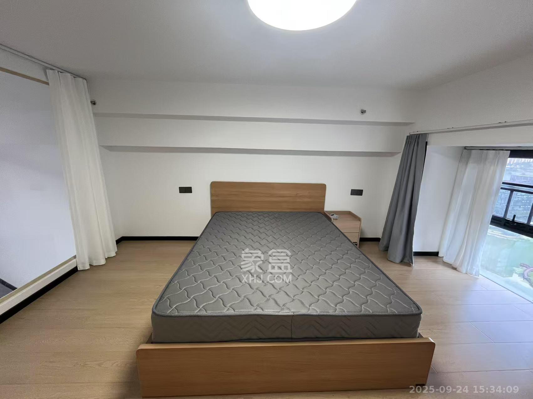 龙湖新壹城  1室0厅0卫    2000.0元/月 龙湖新壹城  1室0厅0卫    2000.0元/月室内图