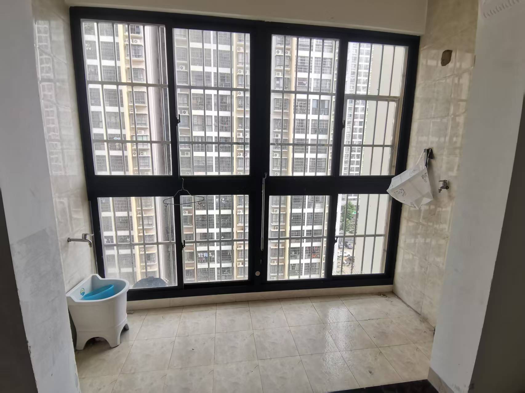 凤翔花园（B区）  2室2厅1卫    1600.0元/月室内图