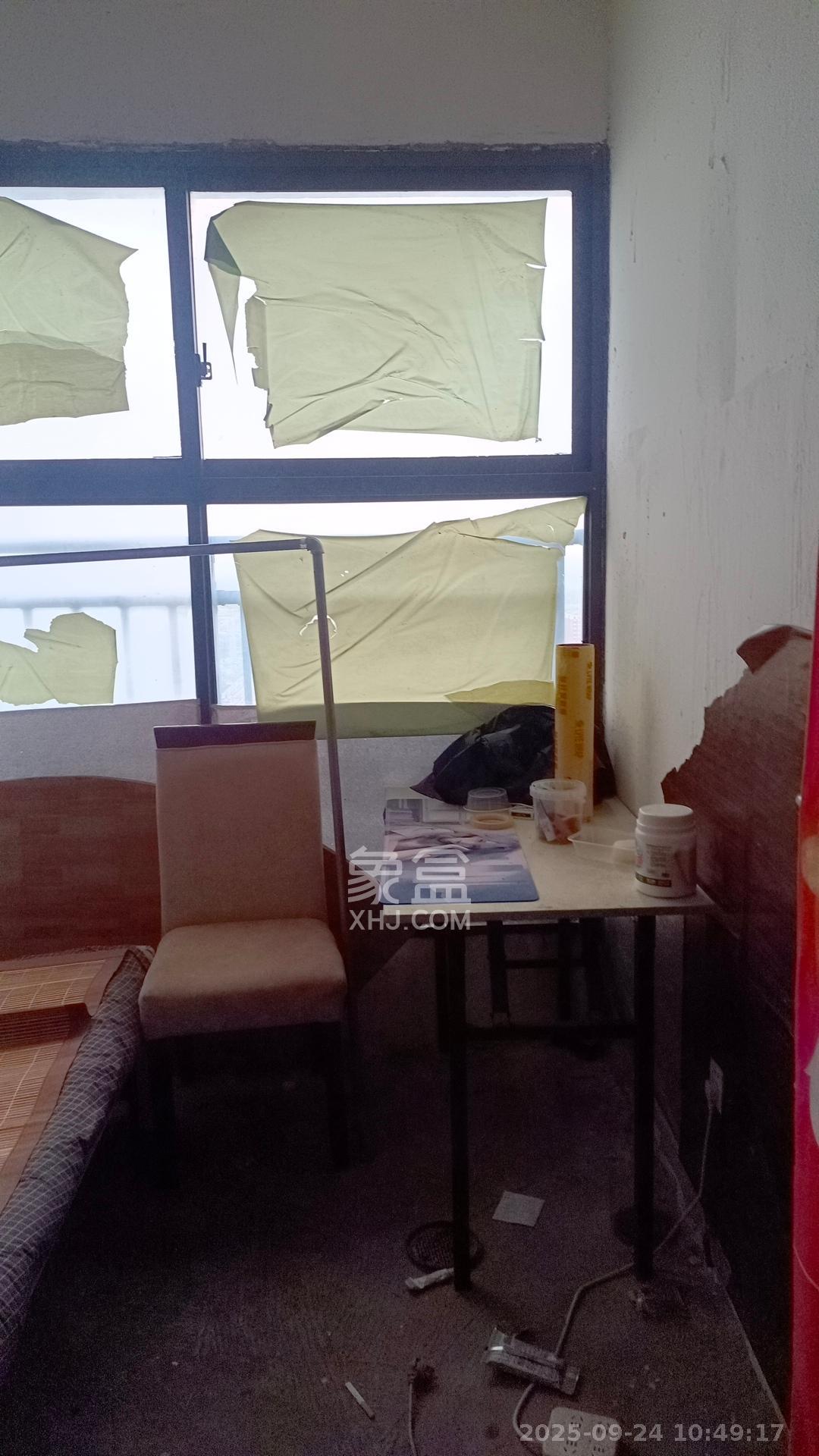 星湖湾二期高层 3室1厅1卫 1700.0元/月 星湖湾二期高层 3室1厅1卫 1700.0元/月室内图