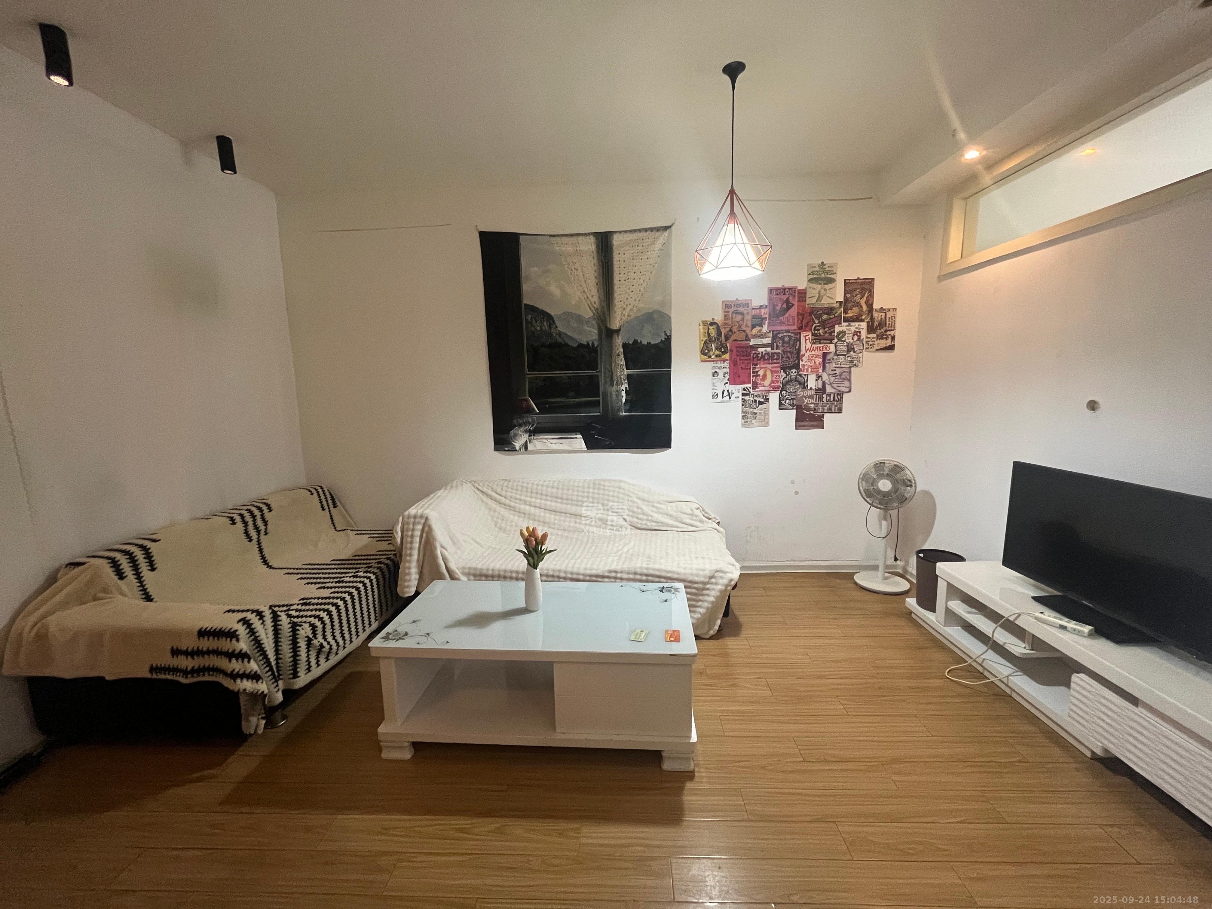 北辰三角洲E5区 1室1厅1卫 2000.0元/月 北辰三角洲E5区 1室1厅1卫 2000.0元/月室内图