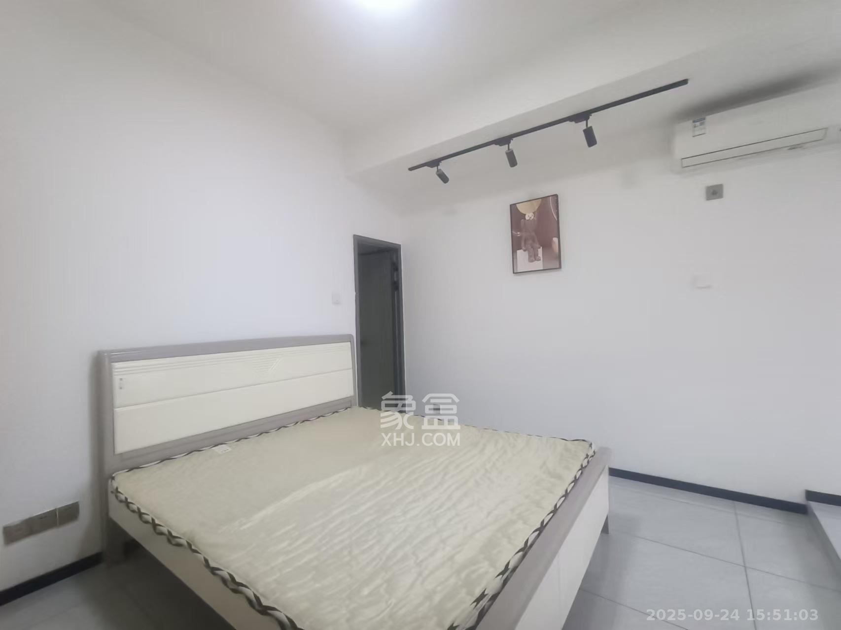 红星国际星城  3室1厅1卫    2800.0元/月 红星国际星城  3室1厅1卫    2800.0元/月室内图