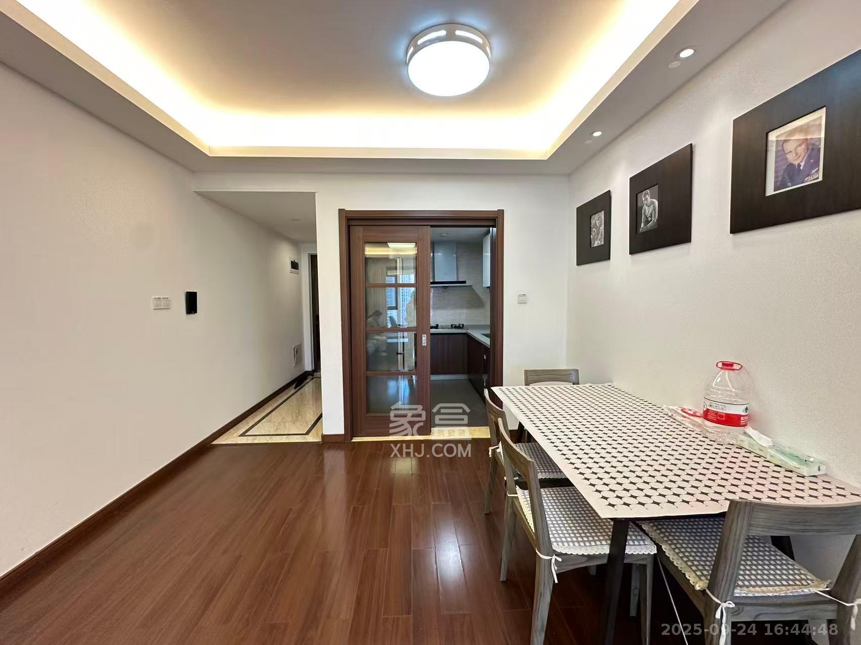 万科里金域国际  3室2厅2卫    4000.0元/月室内图