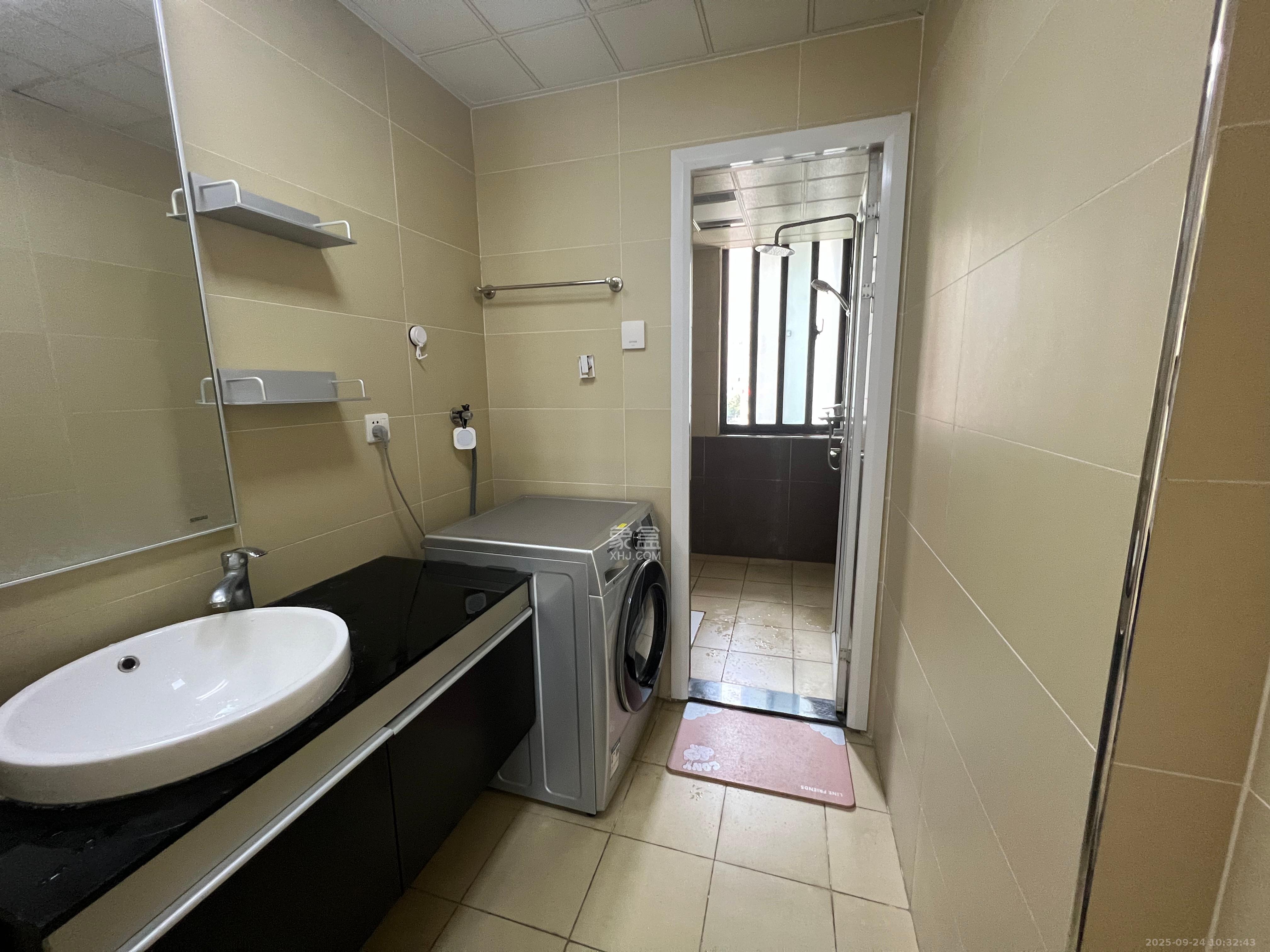 世茂外滩里(世茂铂翠湾三期) 3室2厅2卫 3400.0元/月 世茂外滩里(世茂铂翠湾三期) 3室2厅2卫 3400.0元/月室内图