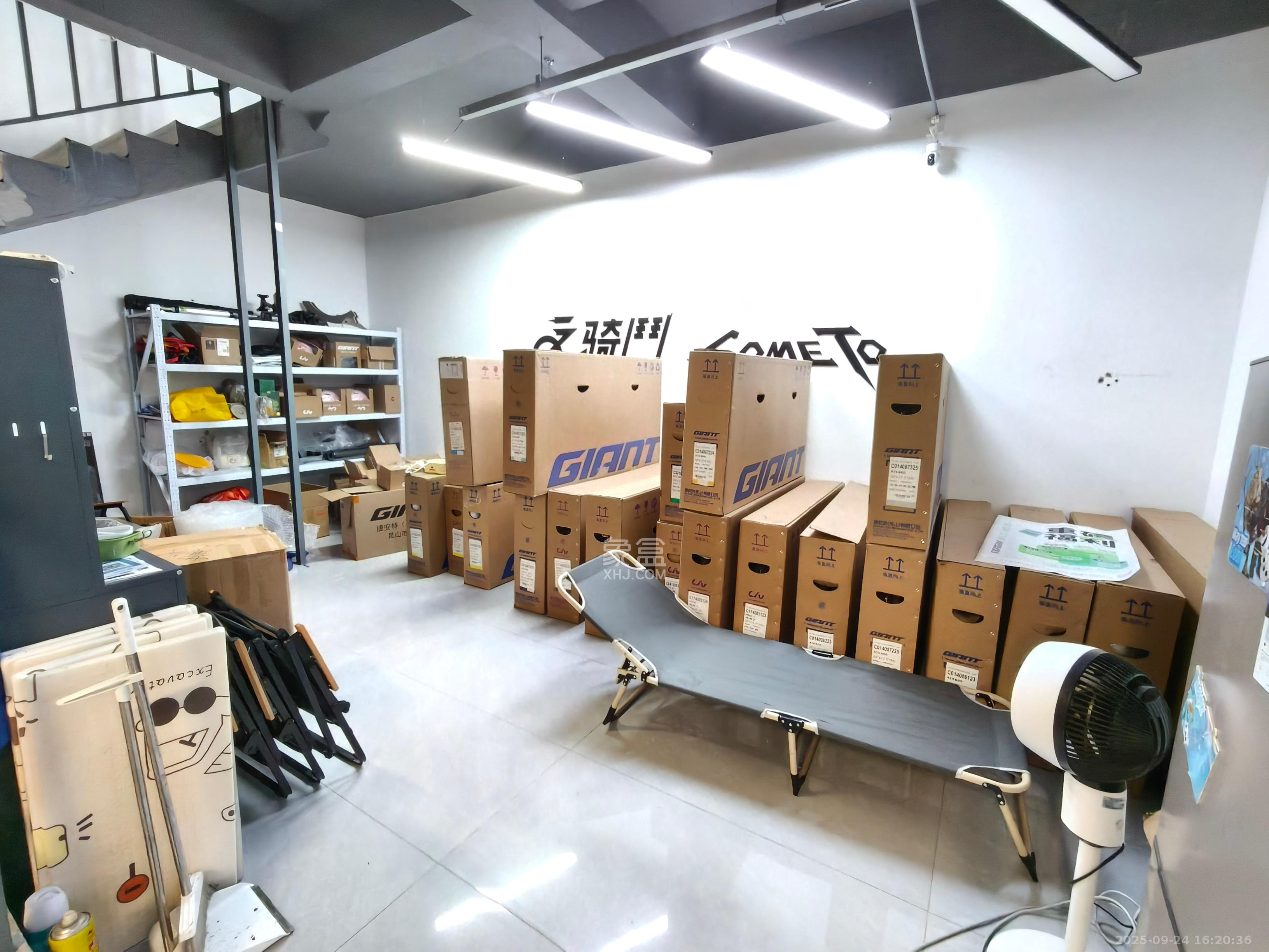 海伦春天   391.0㎡      9000.0元/月室内图