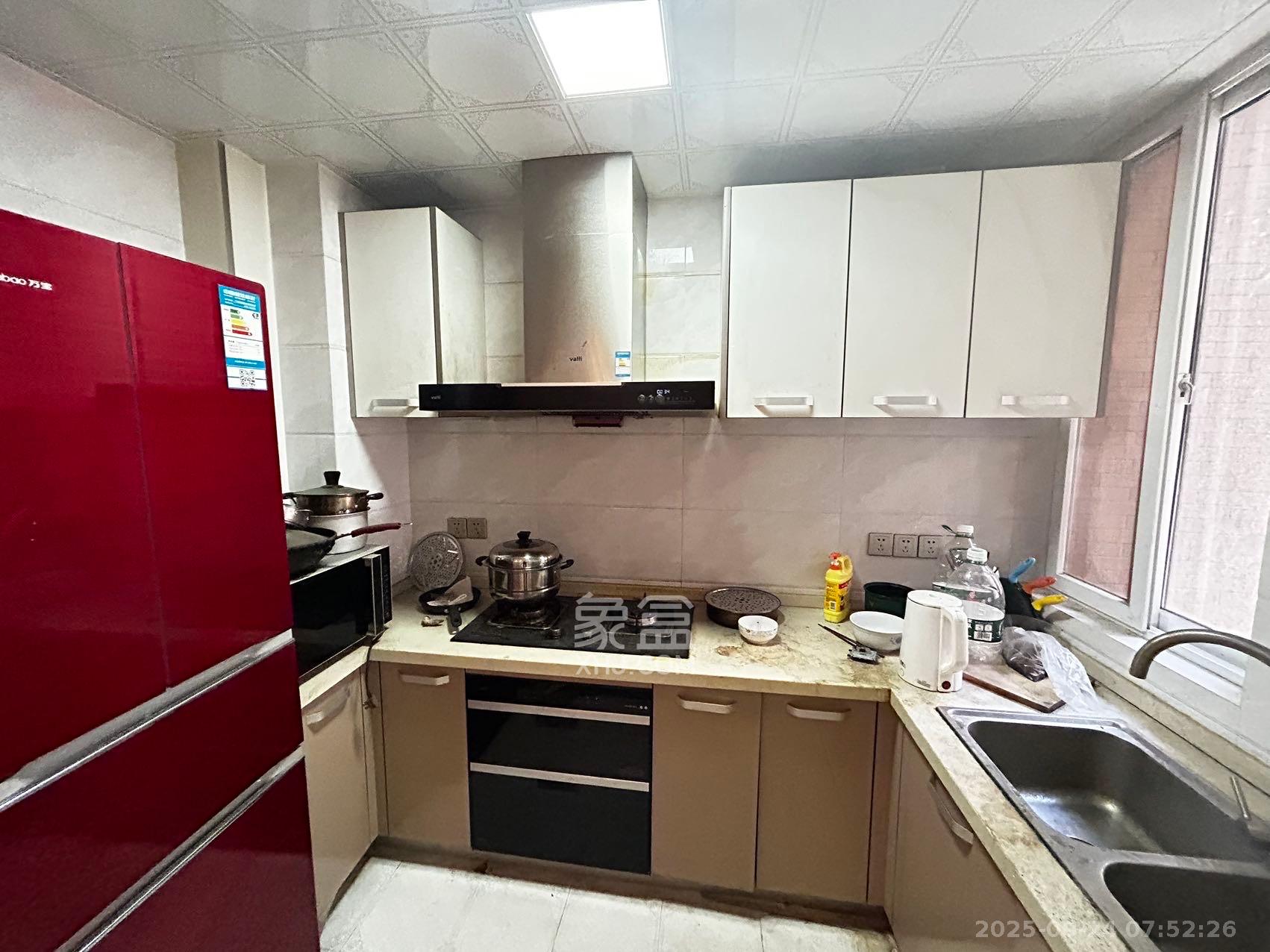 楚天世纪城东苑 3室2厅2卫 1800.00元/月 楚天世纪城东苑 3室2厅2卫 1800.00元/月室内图