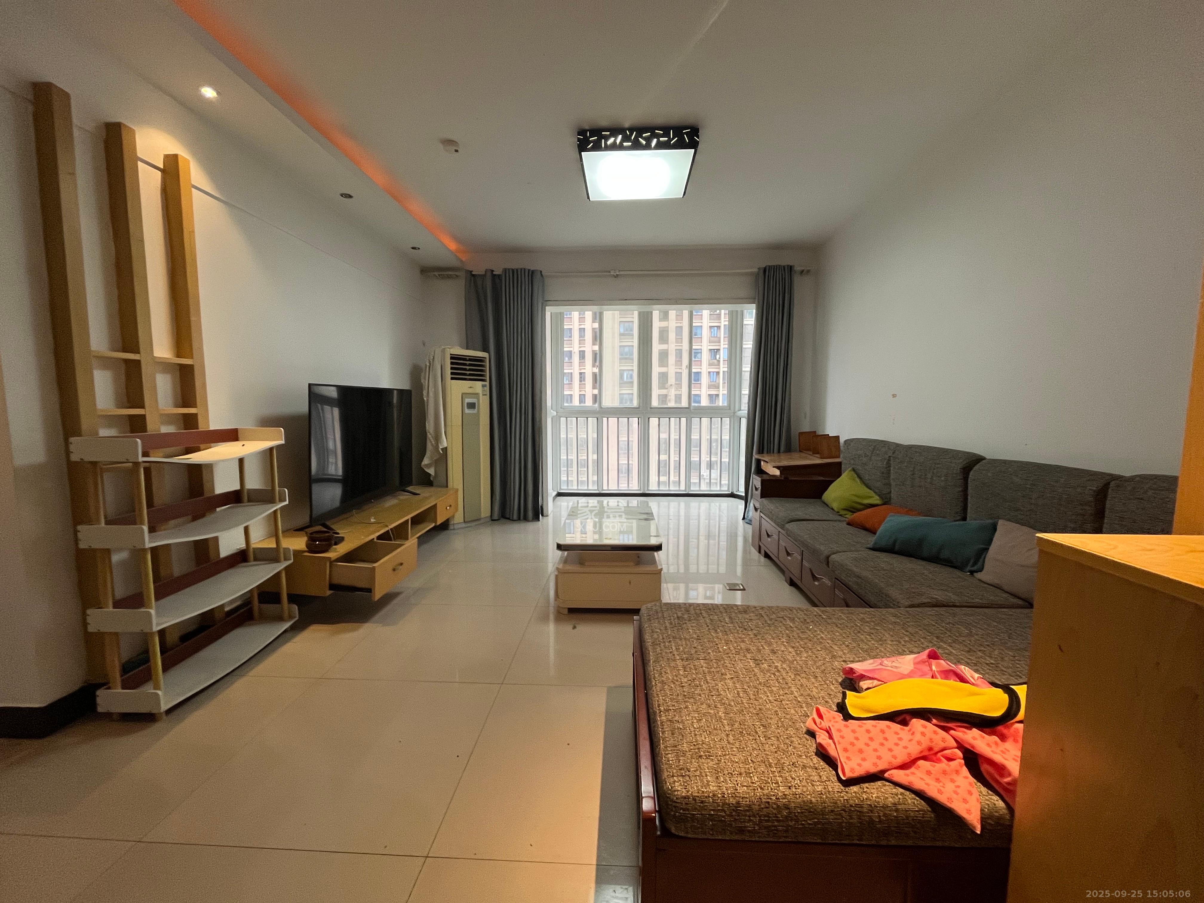 香海西岸 3室2厅1卫 2800.0元/月 香海西岸 3室2厅1卫 2800.0元/月室内图