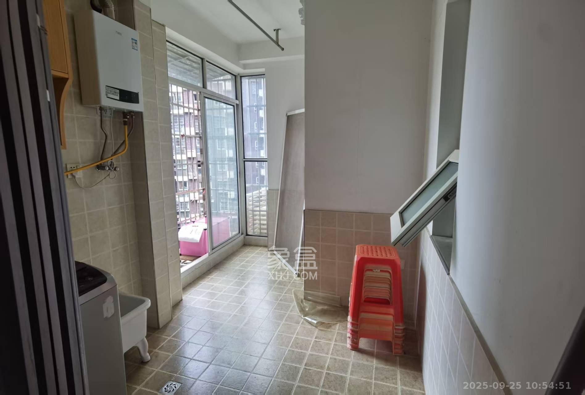 森林公园壹号(森林雅苑) 3室2厅1卫 2100.0元/月 森林公园壹号(森林雅苑) 3室2厅1卫 2100.0元/月室内图