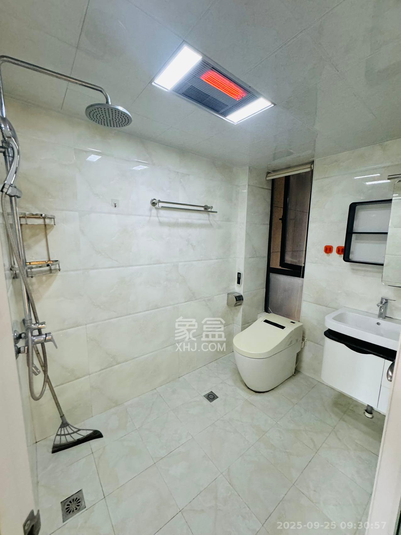 兴旺正佳广场(金石雅苑)  3室2厅2卫    3000.0元/月 兴旺正佳广场(金石雅苑)  3室2厅2卫    3000.0元/月室内图