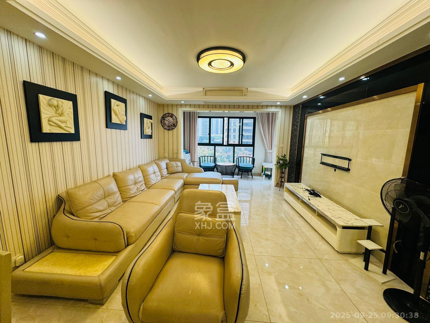 兴旺正佳广场(金石雅苑)  3室2厅2卫    3000.0元/月 兴旺正佳广场(金石雅苑)  3室2厅2卫    3000.0元/月室内图