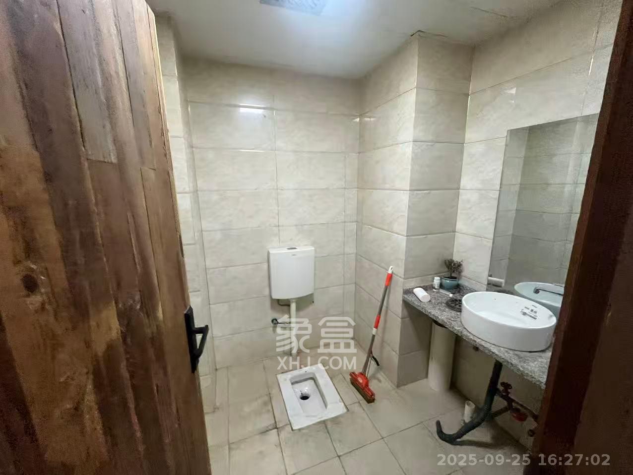 长城雅苑   180.0㎡      7000.0元/月室内图