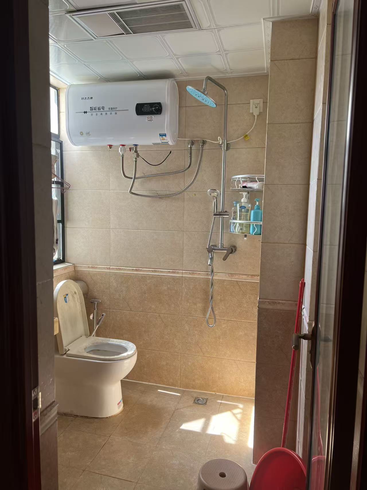 金色美舍 2室2厅1卫 2100.0元/月 金色美舍 2室2厅1卫 2100.0元/月室内图