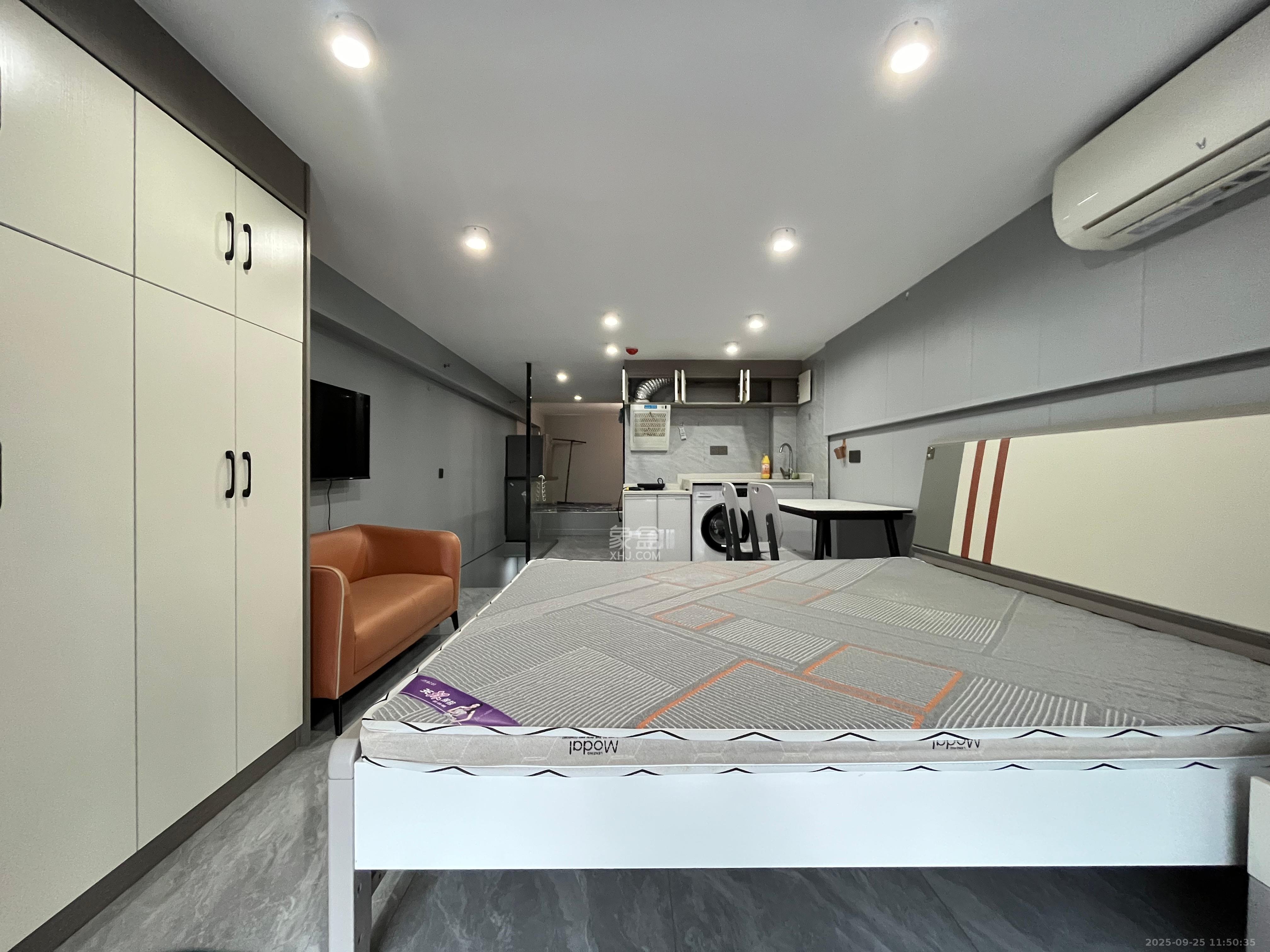 龙湖新壹城  1室1厅1卫    1500.0元/月室内图