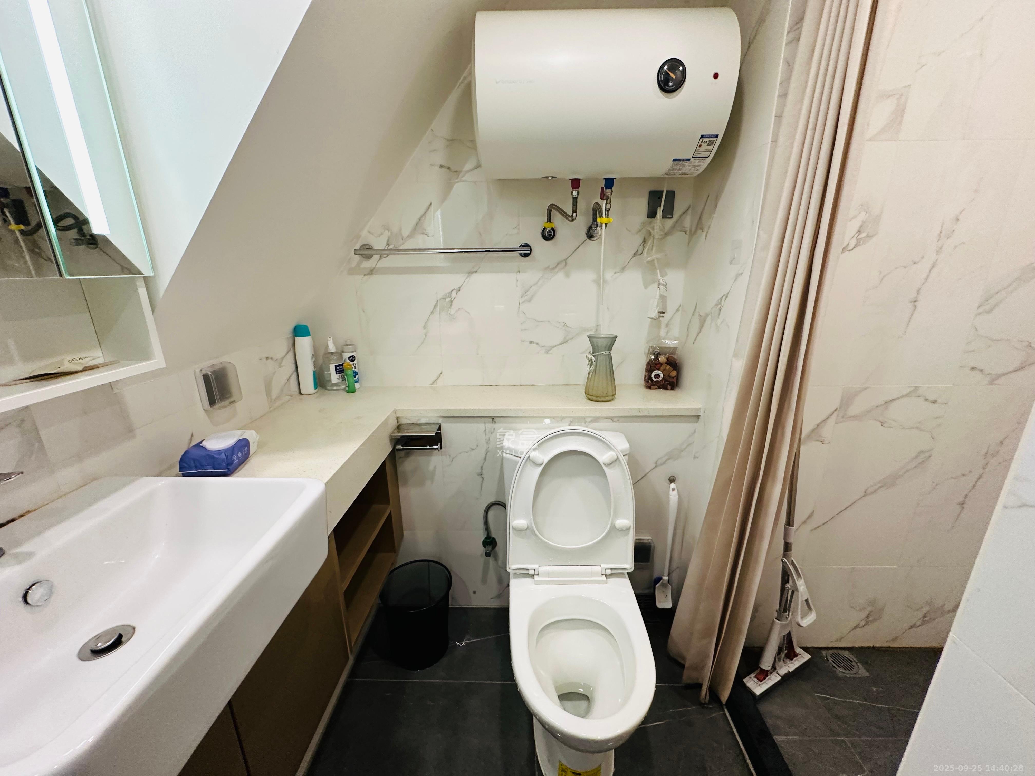 达美寰宇中心  2室2厅1卫    3200.0元/月室内图